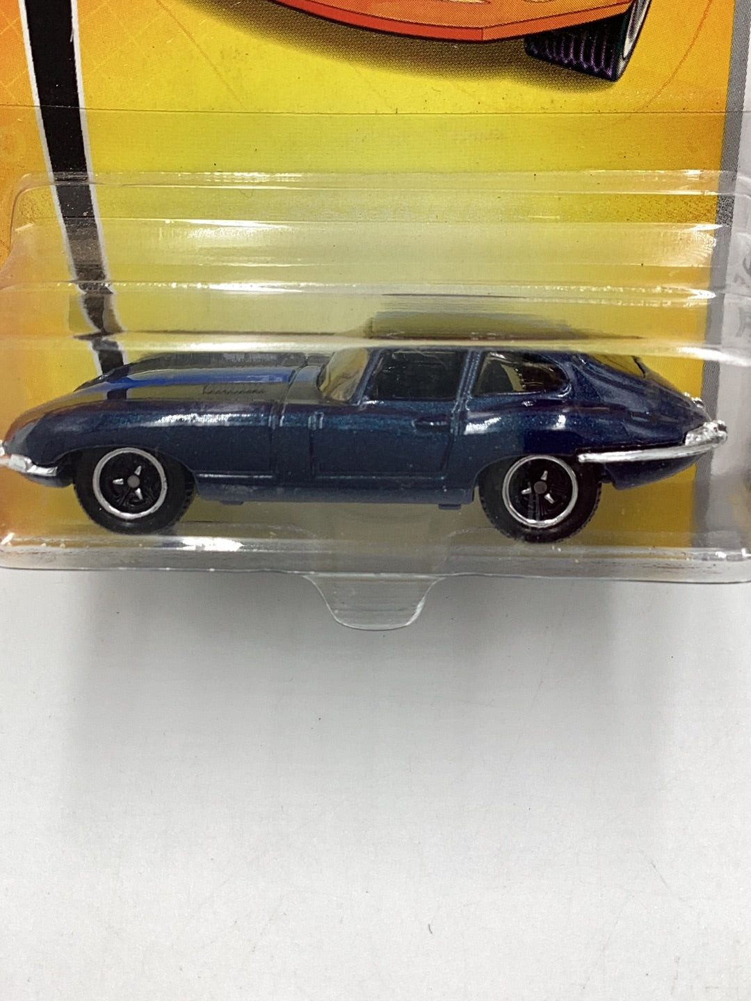 Matchbox 2007 #28 1961 Jaguar E -Type Coupe dk blue 209C