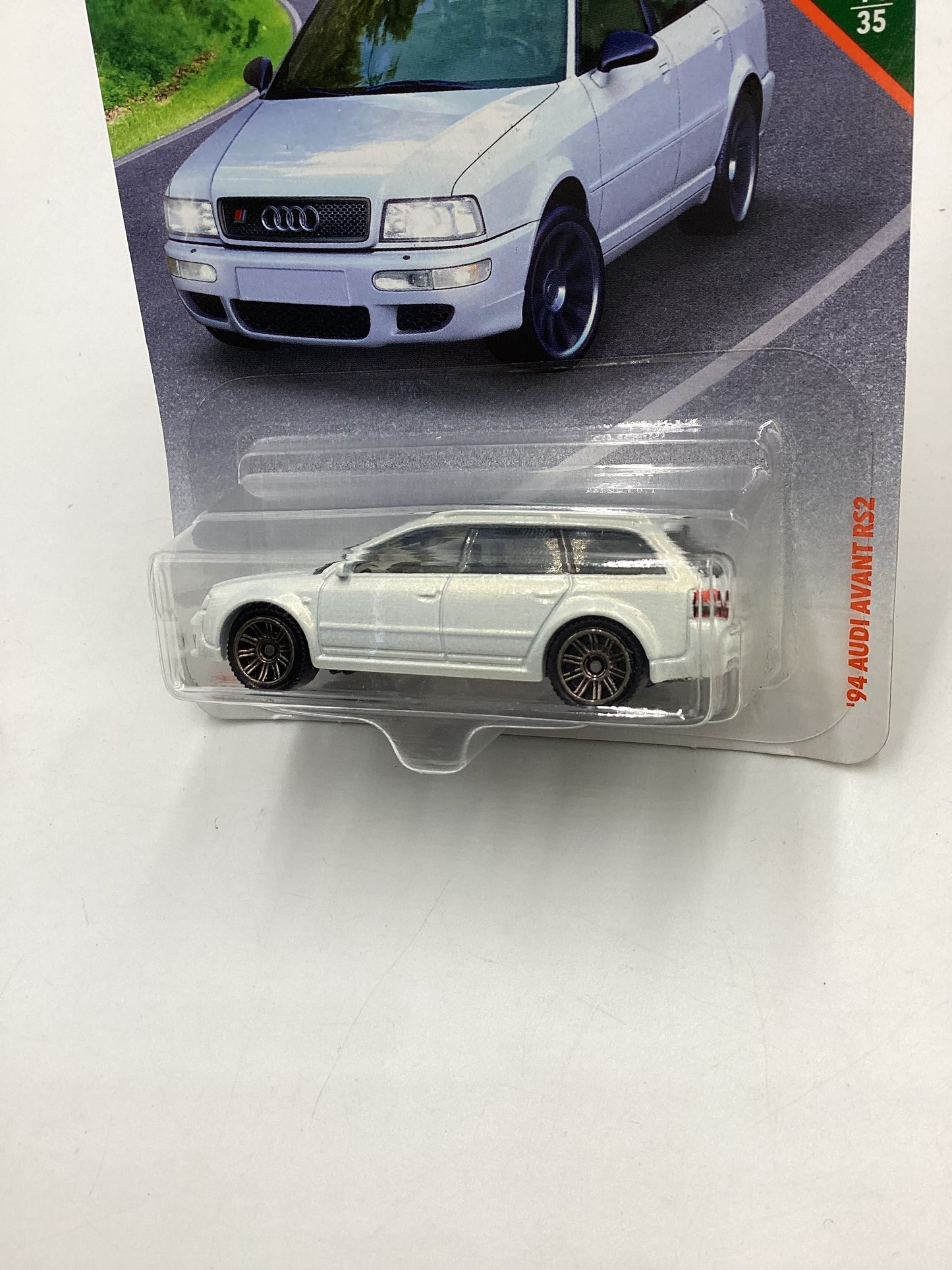 2018 Matchbox MBX Road Trip #14 Audi Avant RS2 White 107H