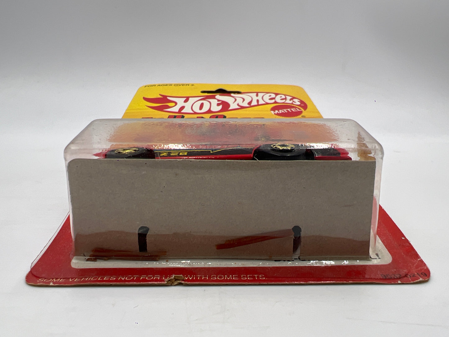 Hot Wheels Original 1982 The Hot Ones #9532 Camaro Z-28 Red W/Protector