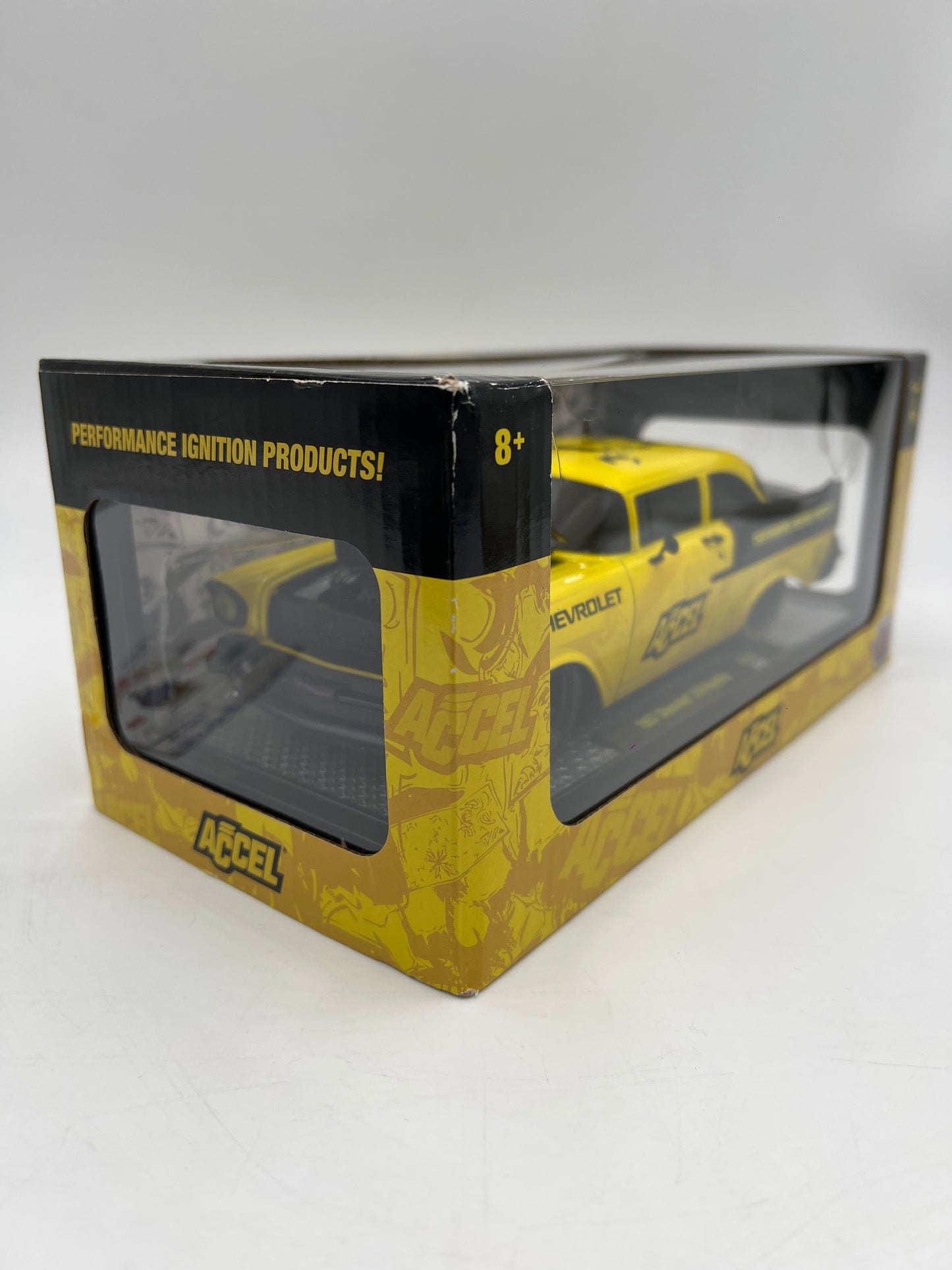 M2 Machines 1/24 Accel 1957 Chevrolet 210 Hardtop Yellow/Black R102