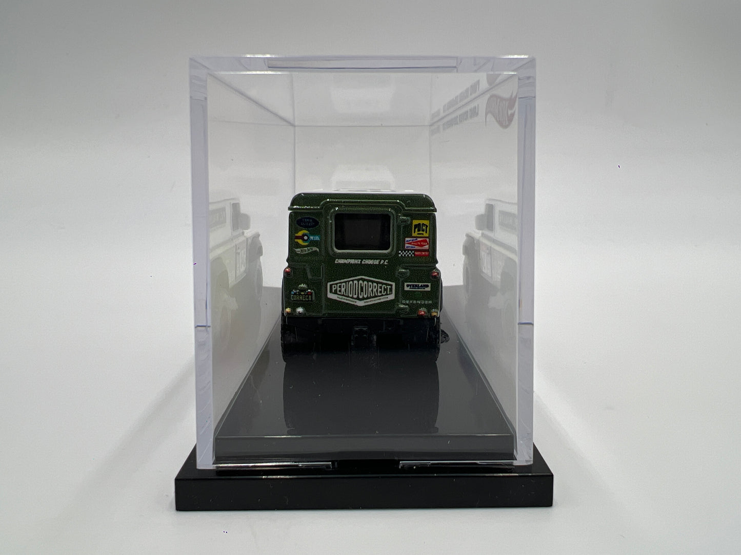 2019 Hot Wheels X Period Correct Land Rover Defender 110 Green/White VHTF