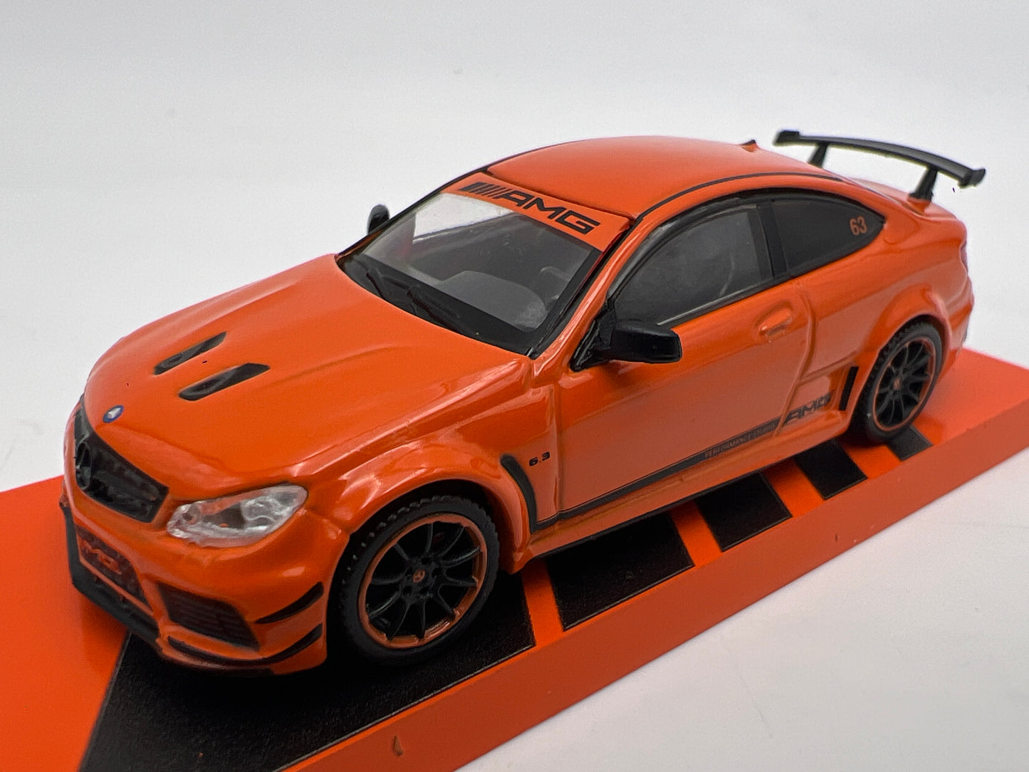 Tarmac Works x Global 64 Mercedes-Benz C 63 AMG Coupe Black Series Orange