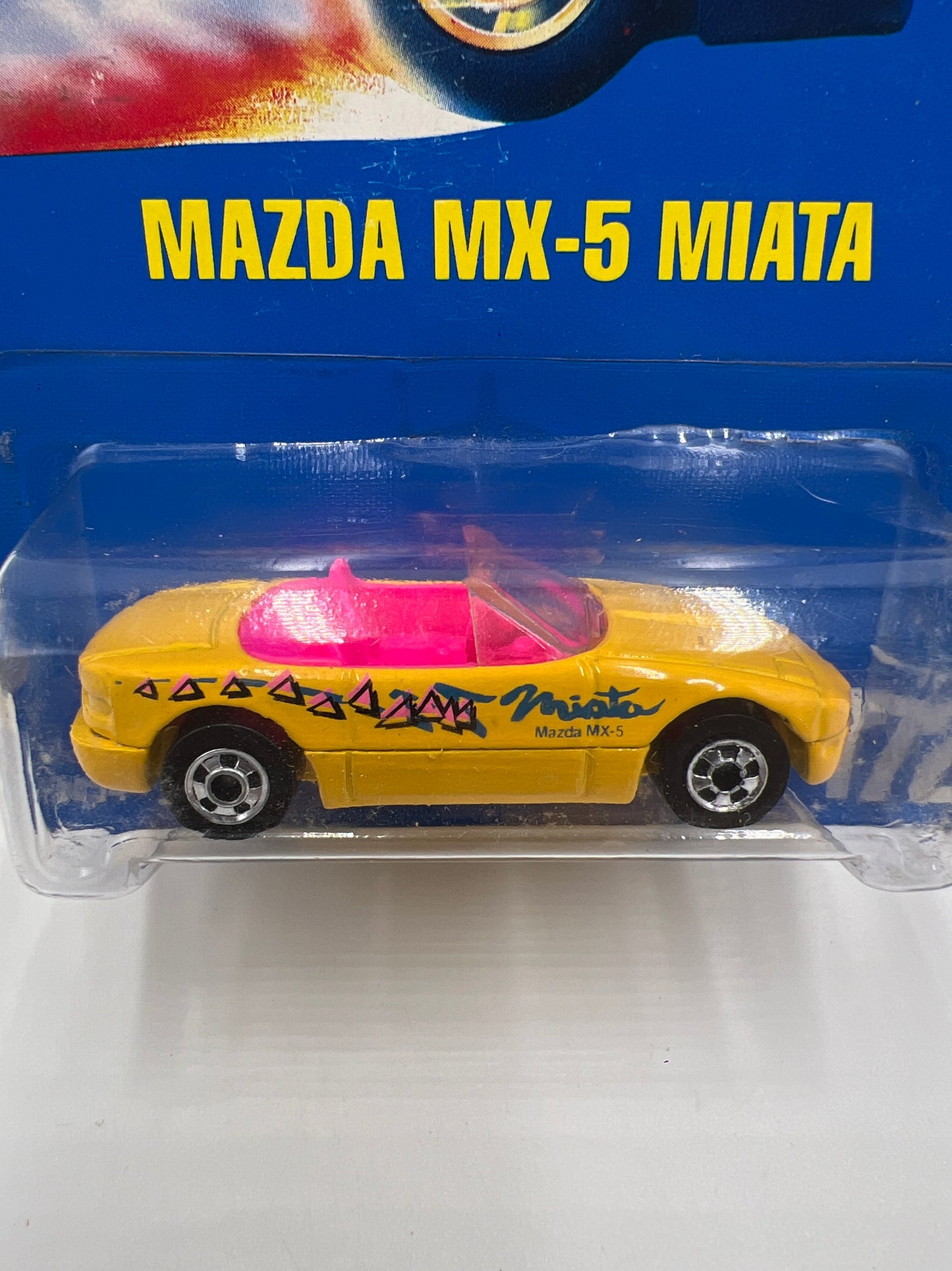 1991 Hot Wheels Collector #172 Mazda MX-5 Miata Yellow 240C