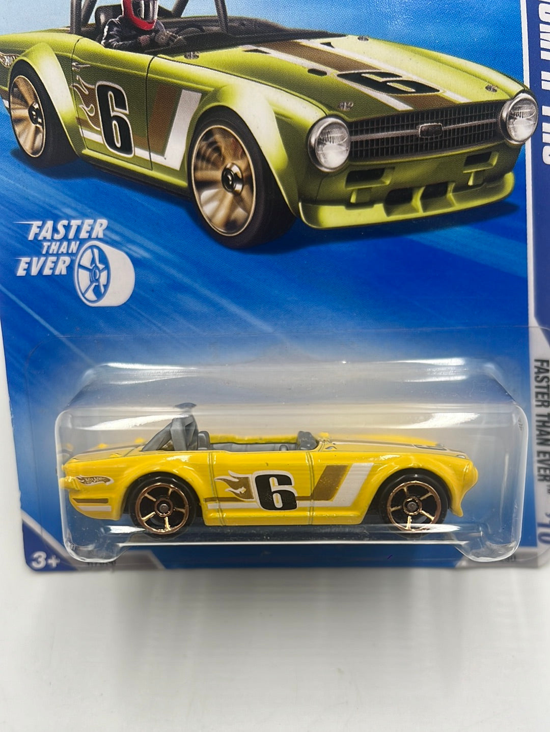 2010 Hot Wheels Faster Than Ever Triumph TR6 Kmart Exclusive Yellow 131/240 236C