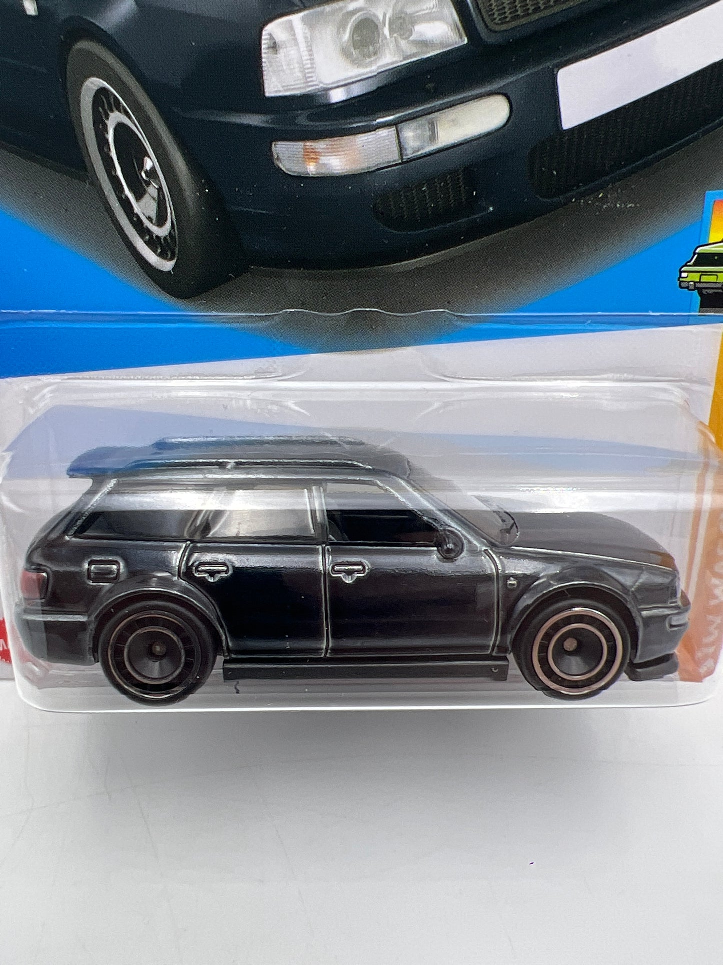 2022 Hot Wheels Factory Sealed Super Treasure Hunt #228 94 Audi Avant RS2 Black W/Protector
