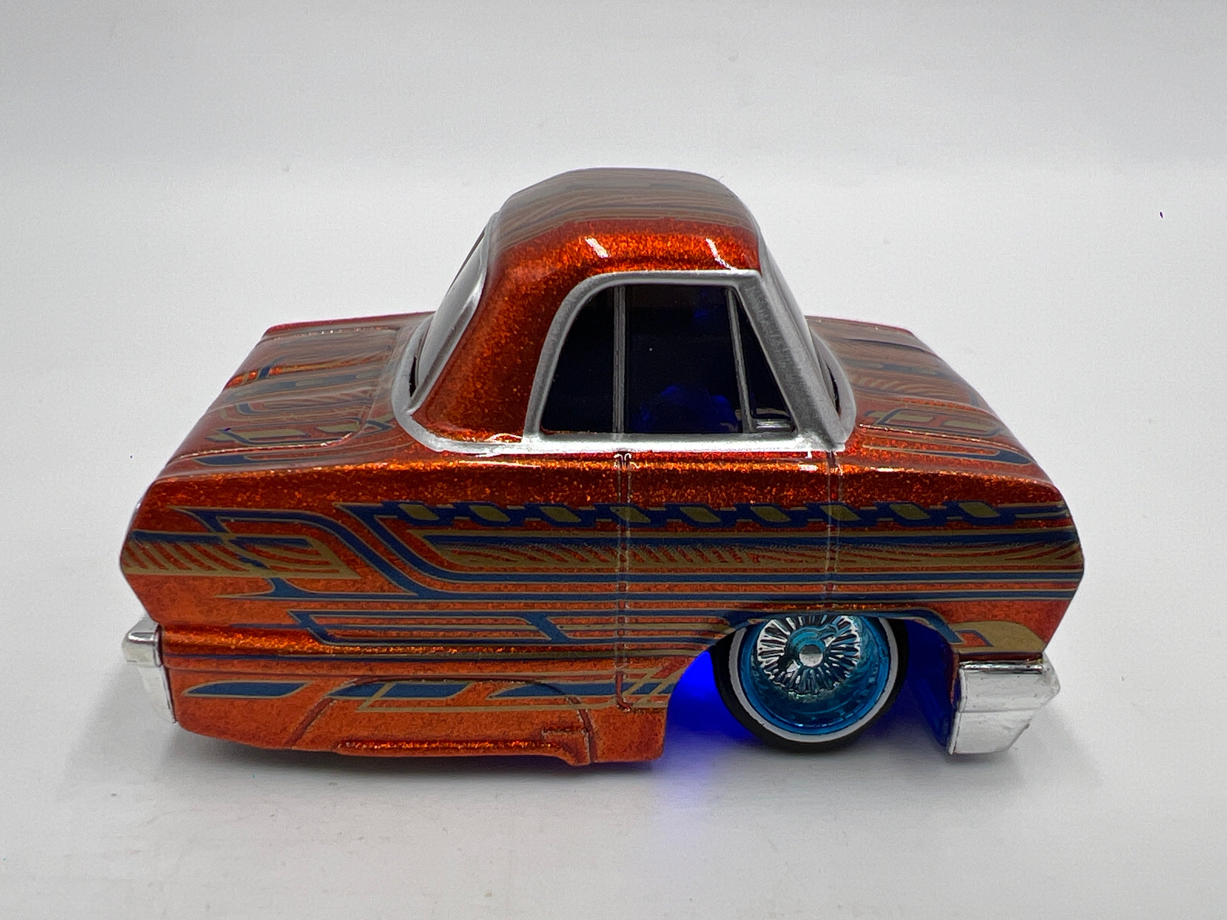 MGA Car Tuned Series 1 Show Glow Lowriders #3 63 Chevy Impala