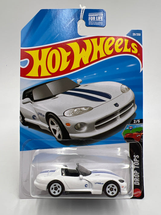 2026 Hot Wheels B Case Treasure Hunt #29 92 Dodge Viper RT/10 White 277C