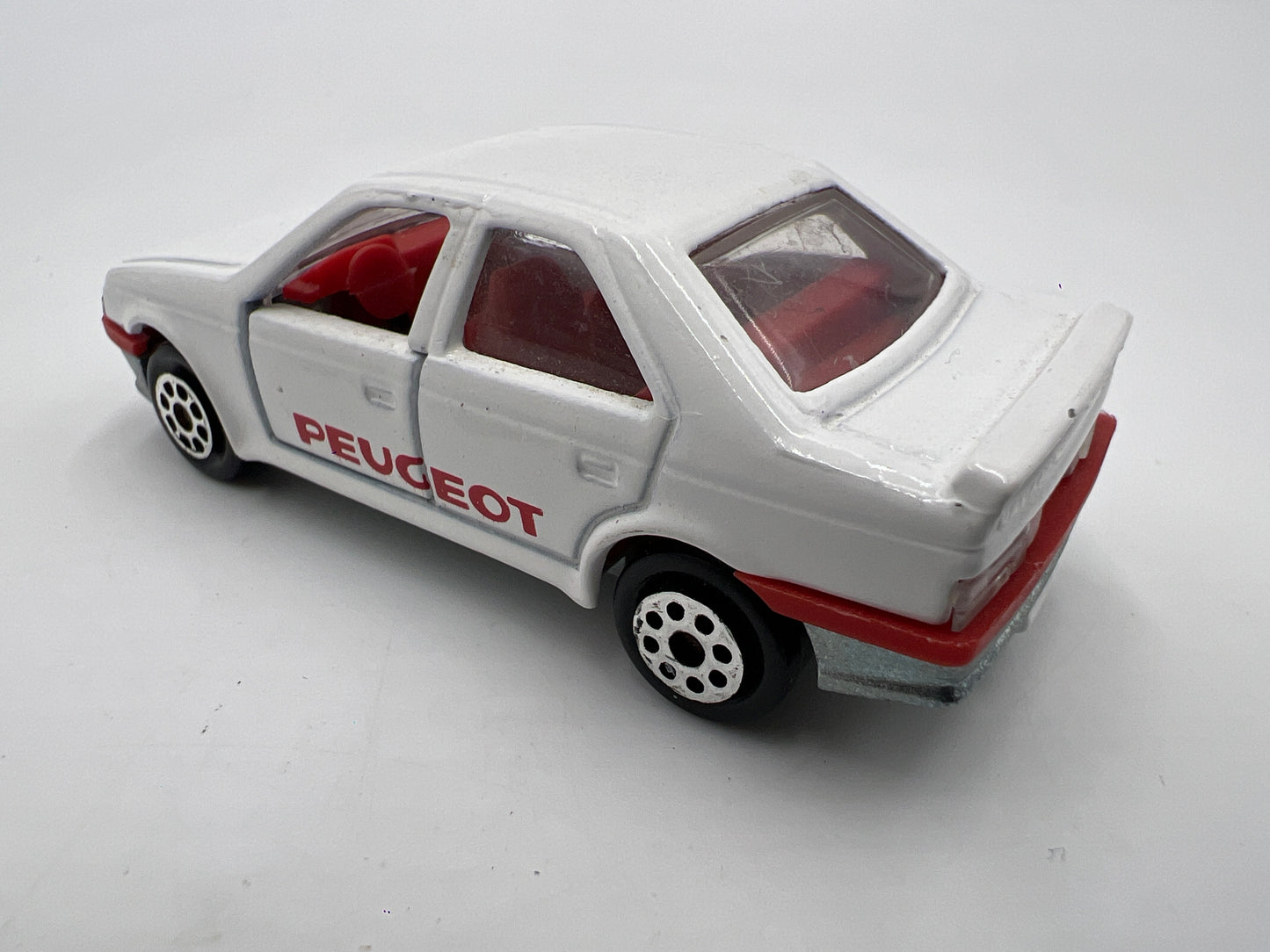 Majorette No. 218 Peugeot 405 Mi 16 White Loose