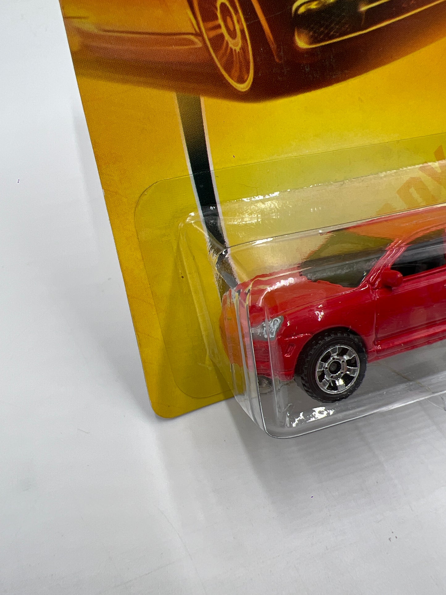 Matchbox VIP Luxury #42 Porsche Cayenne Turbo Red 216M