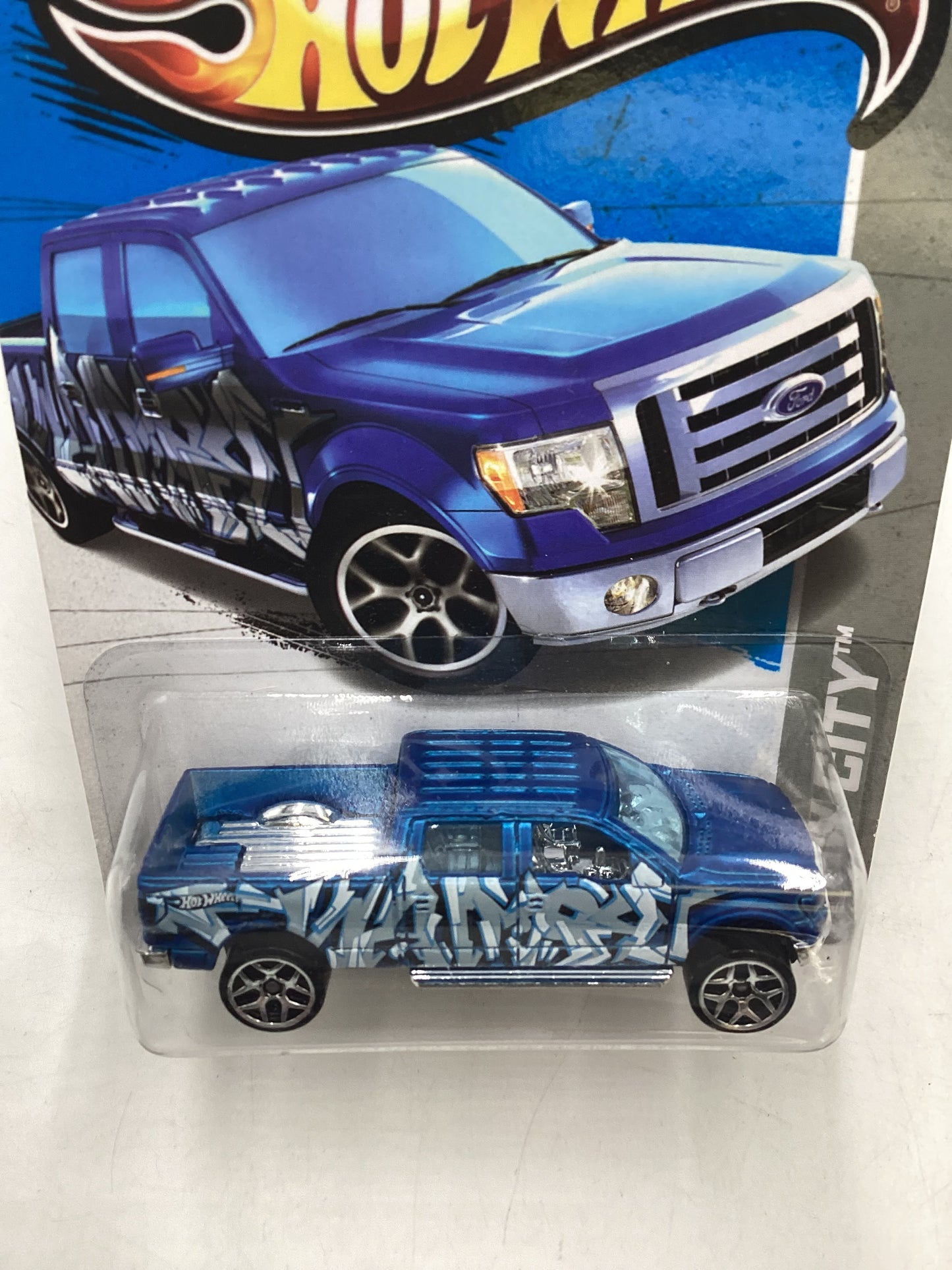 2013 Hot Wheels #38 2009 Ford F-150 Blue 28C