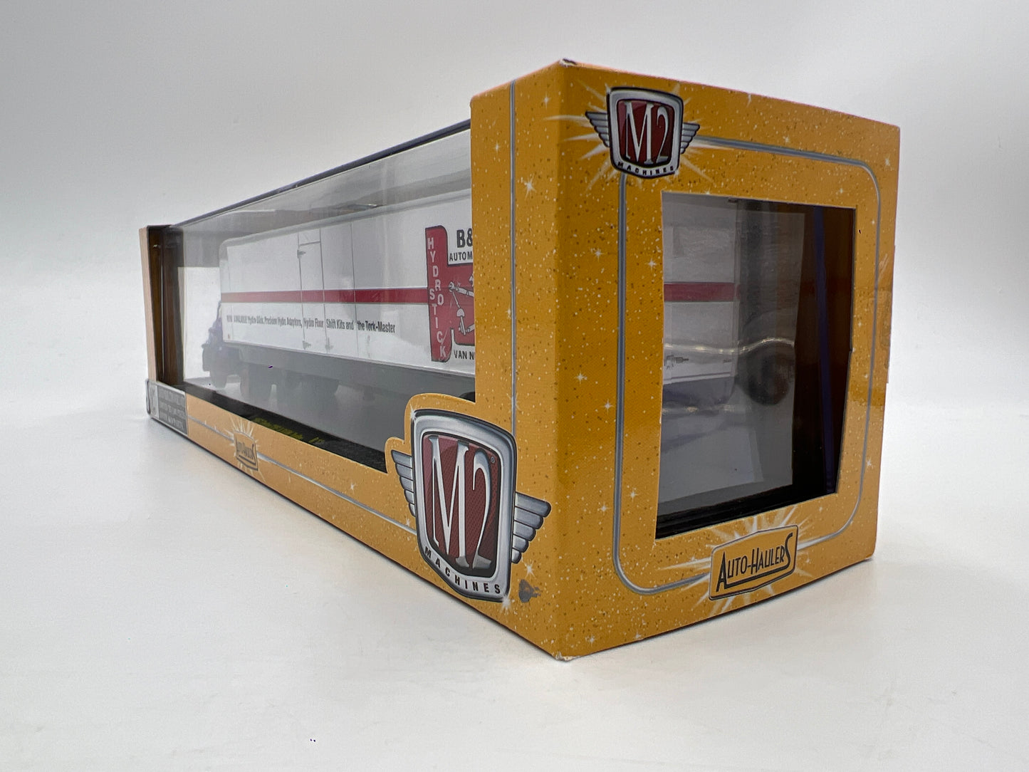 M2 Machines Auto Haulers Premium Edition 1957 Dodge COE & B&M Trailer R11