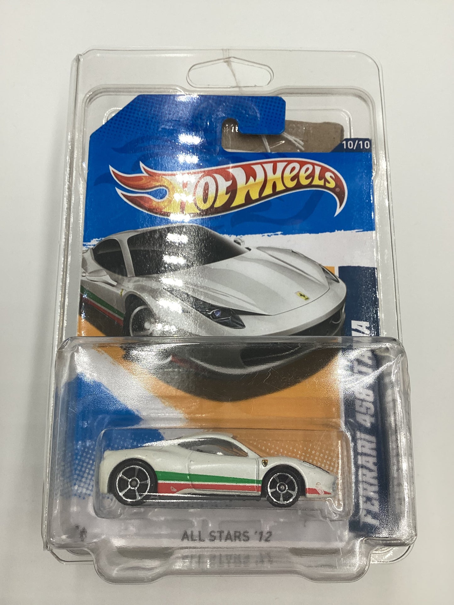 2012 Hot wheels #130 Ferrari 458 Italia White SR with protector