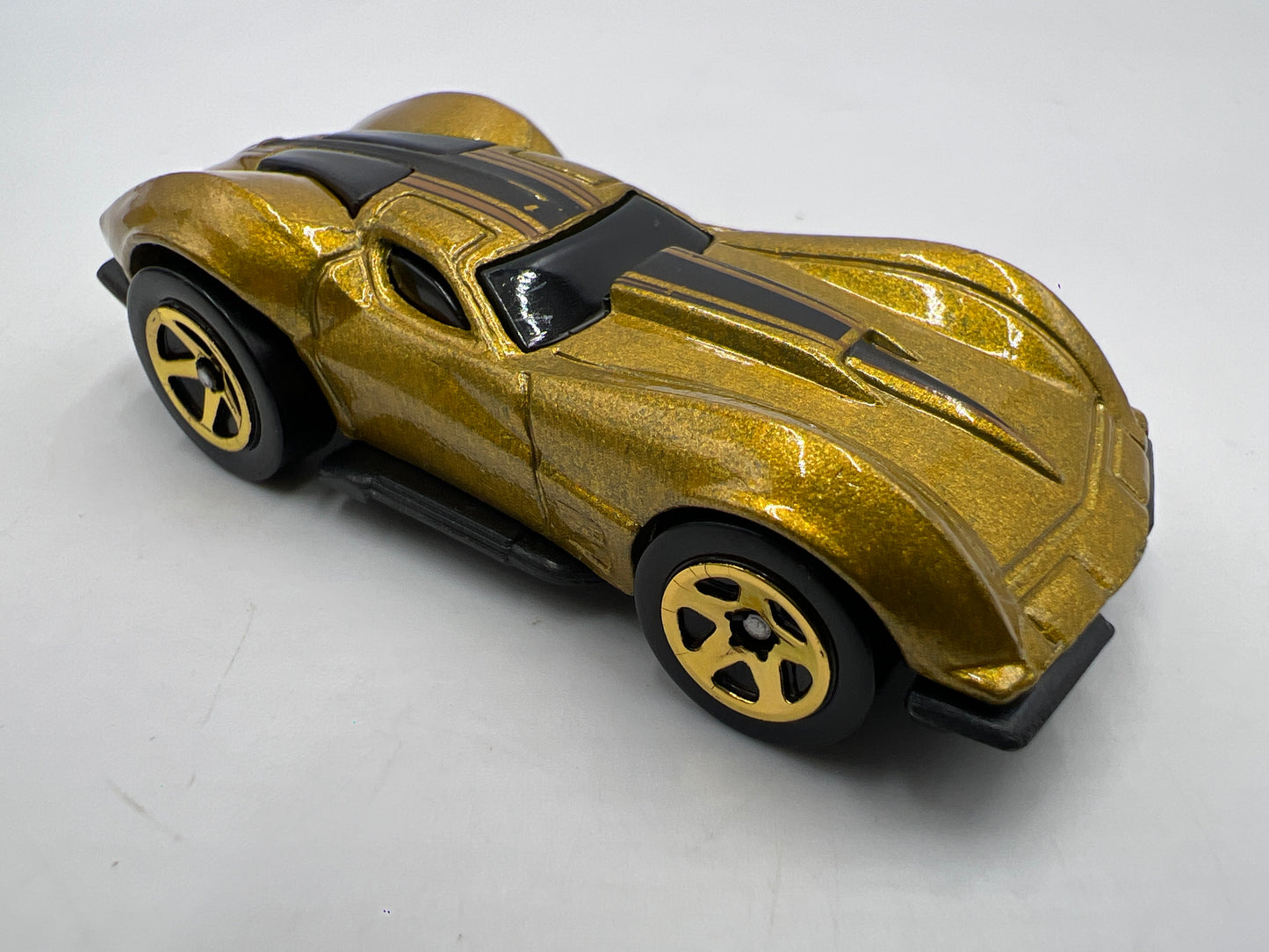 2015 Hot Wheels Mystery Models Series 2 #3 Chase 63 Corvette Stingray Gold