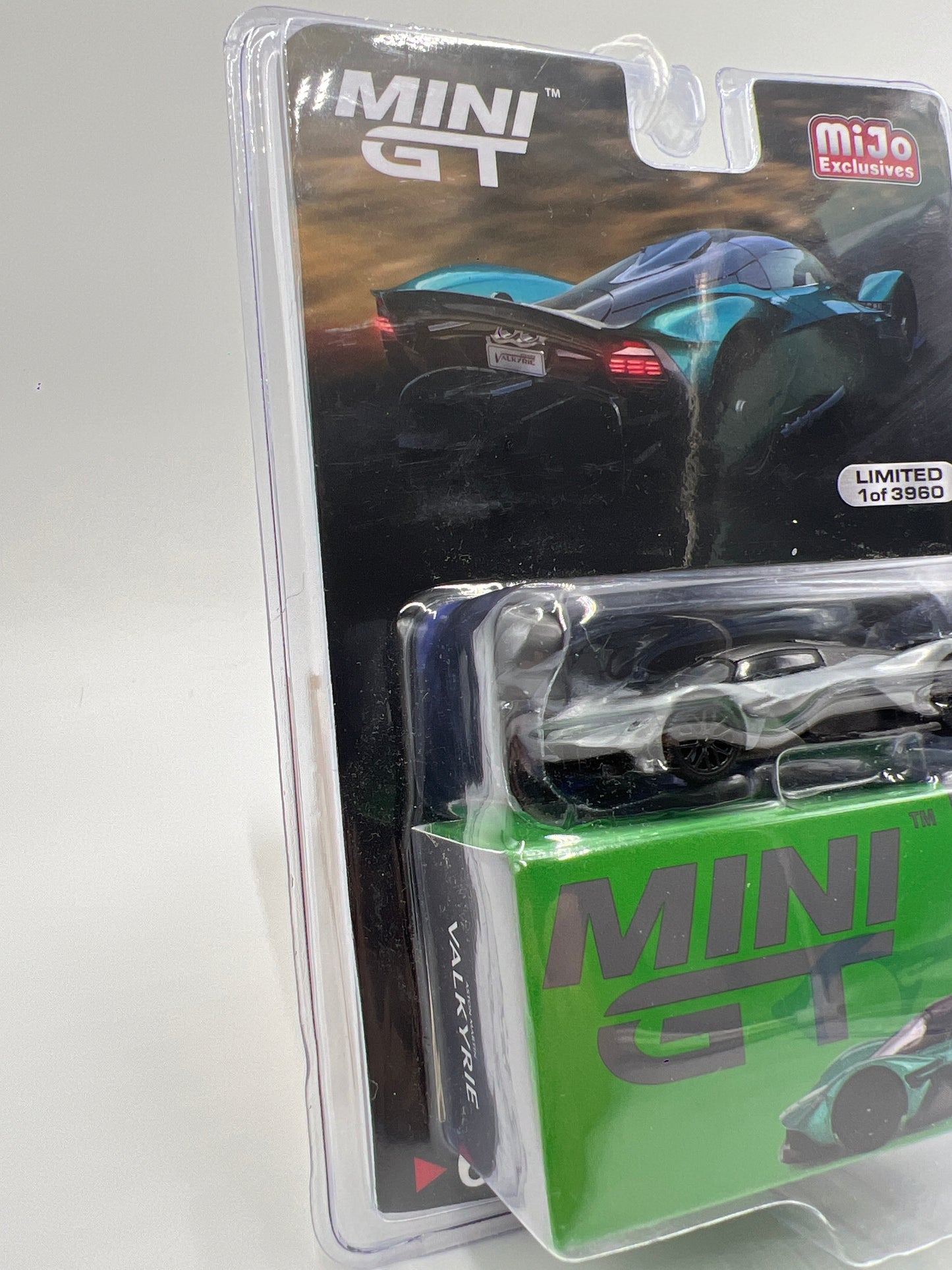 Mini GT Mijo Exclusives #600 CHASE Aston Martin Valkyrie