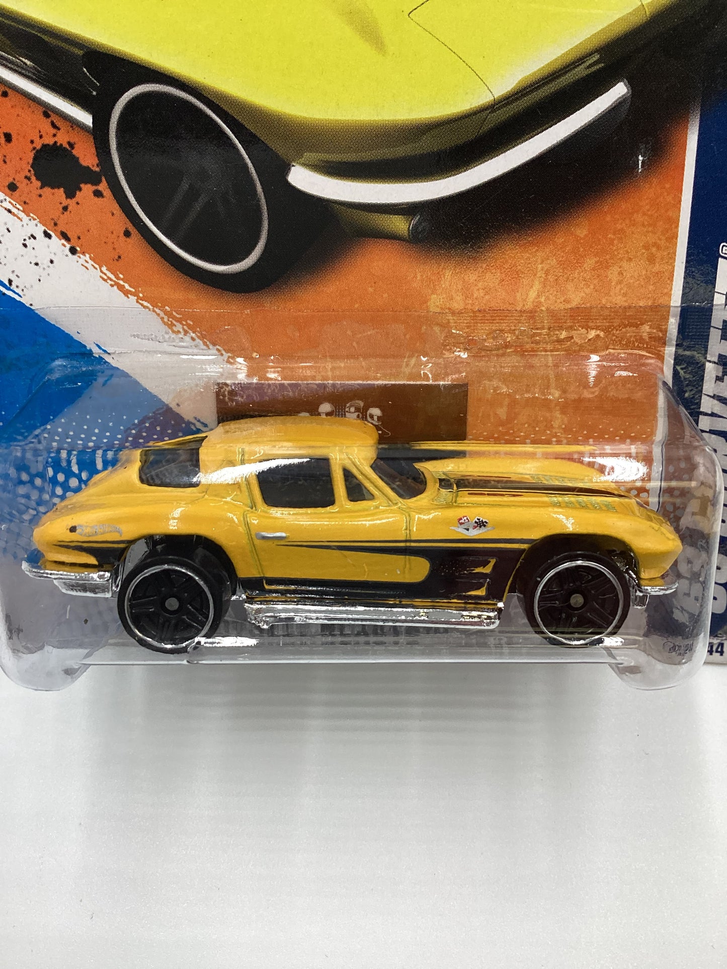 2011 Hot Wheels #87 63 Corvette Yellow 8D