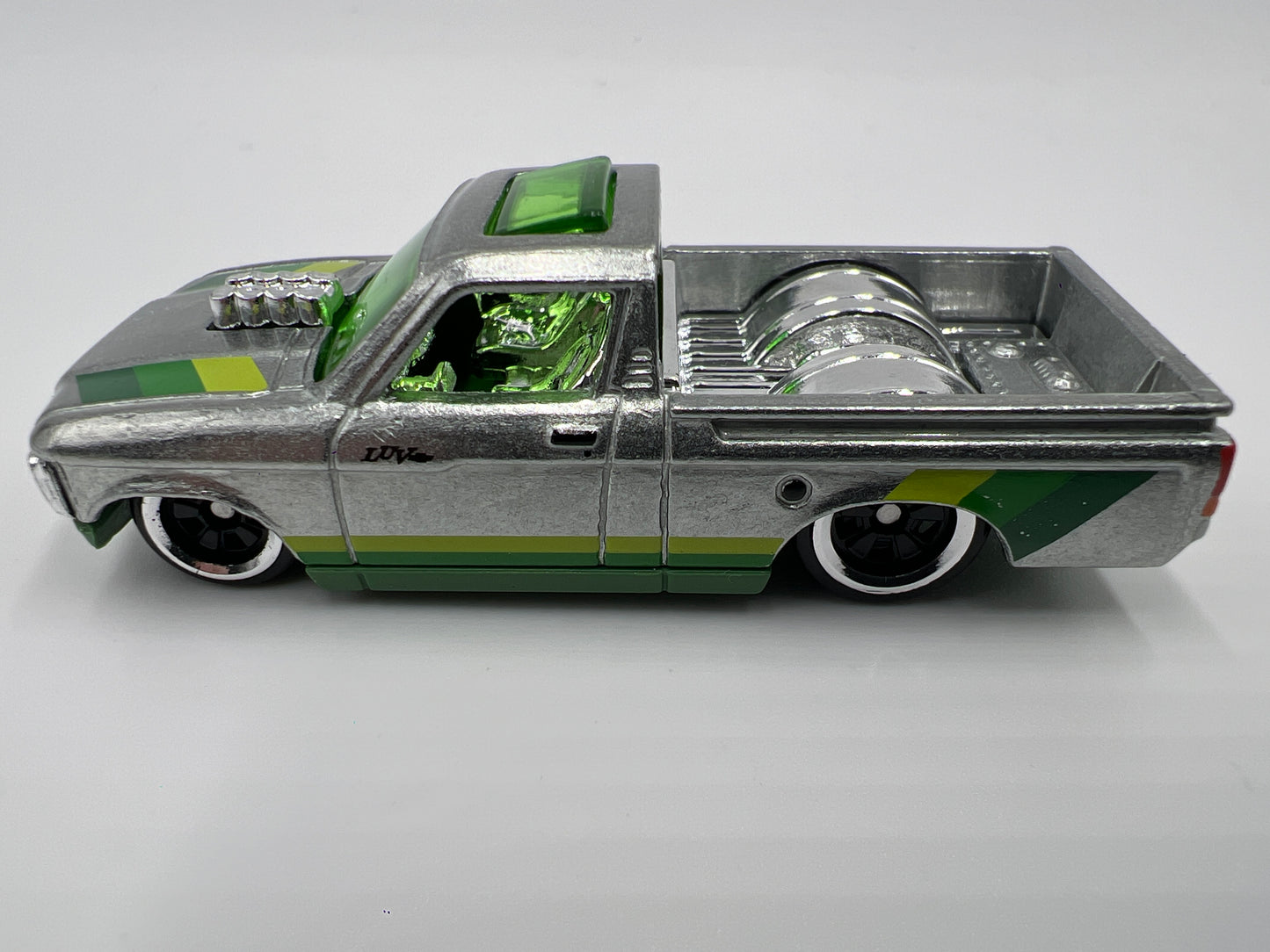 Hot Wheels 1/64 Walmart Exclusive Zamac Truck Set Custom 1972 Chevy Luv Loose