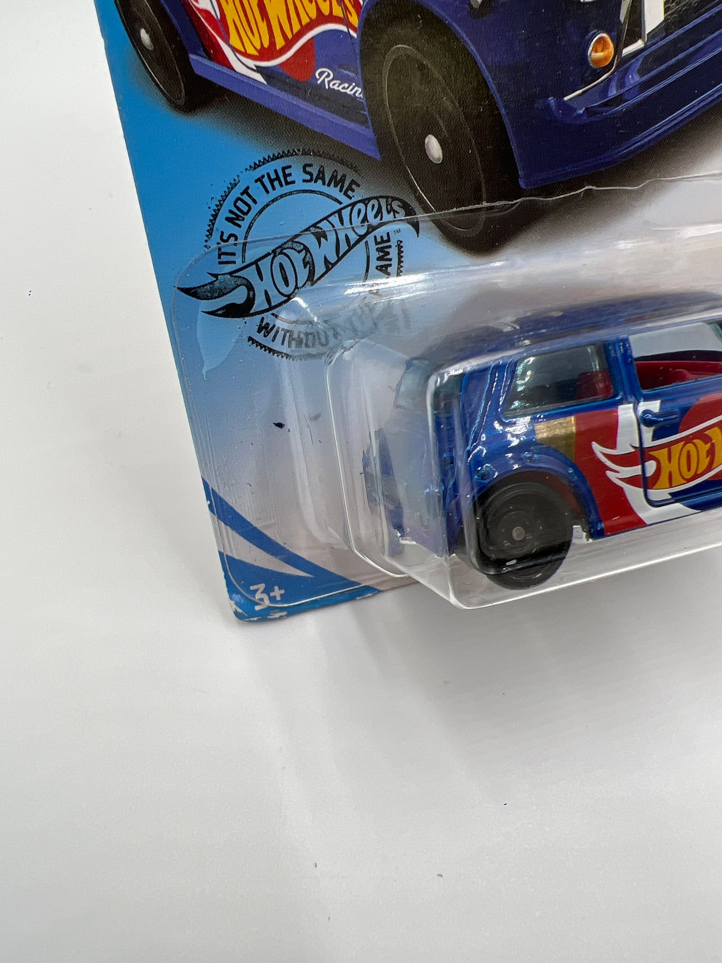 2019 Hot Wheels HW Race Team #242 Morris Mini Blue 66i