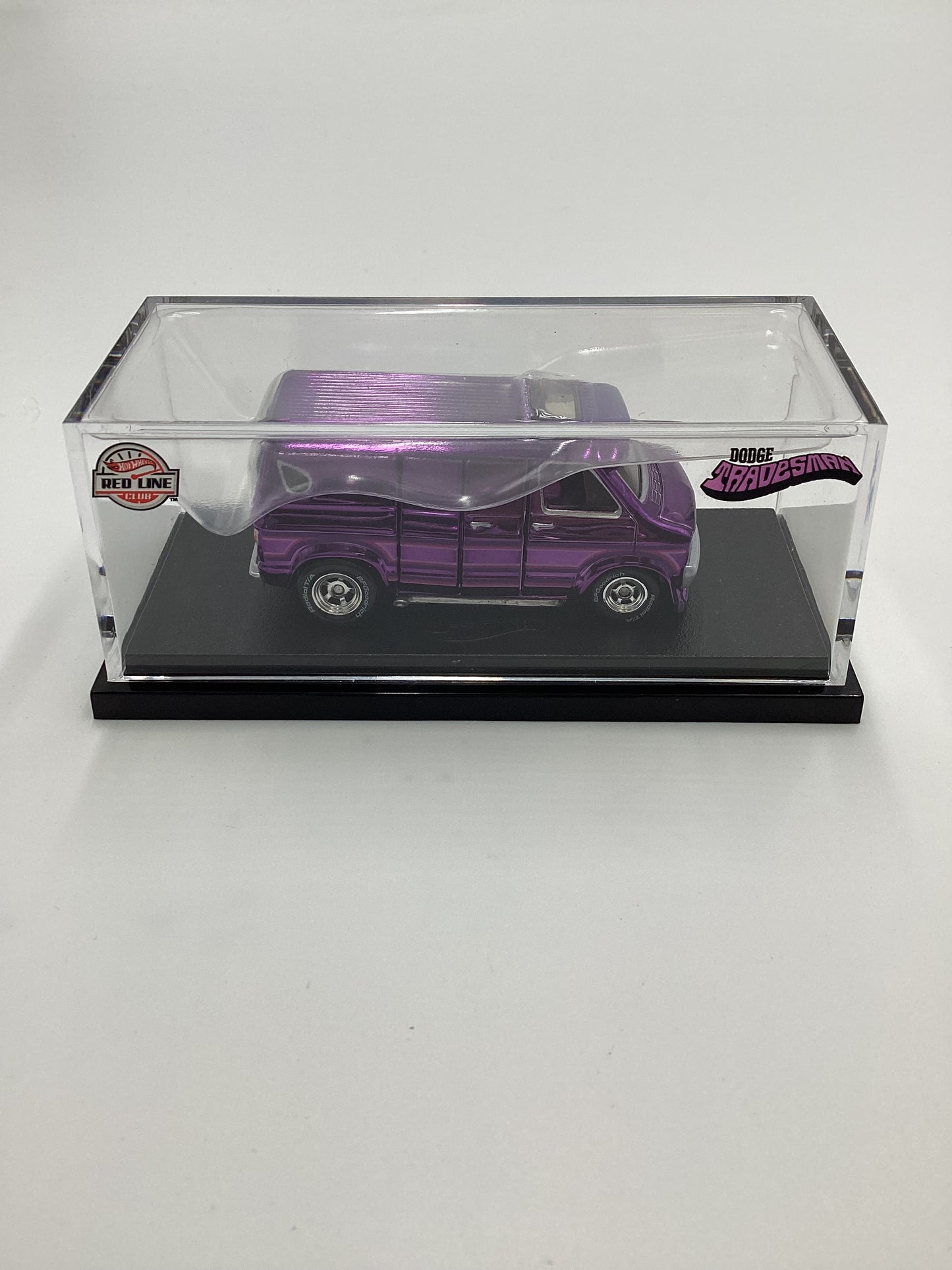 2023 Hot Wheels RLC #04453/30000 Purple Dodge Tradesman Van Purple