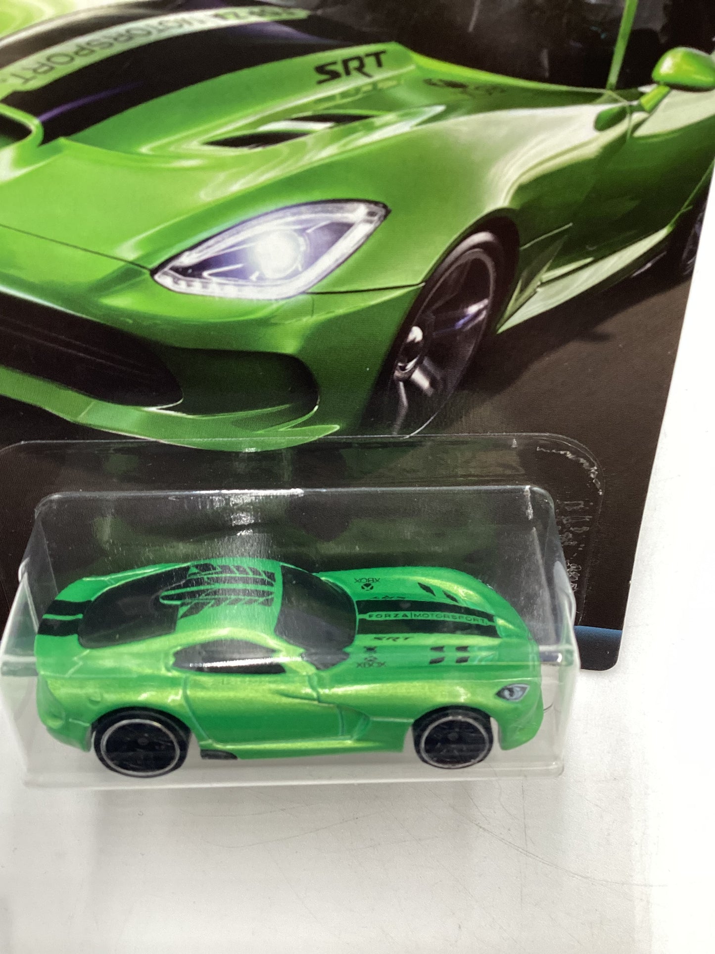 2017 Hot Wheels Forza Motorsport #5 13 SRT Viper Green Light Vein Front 154C