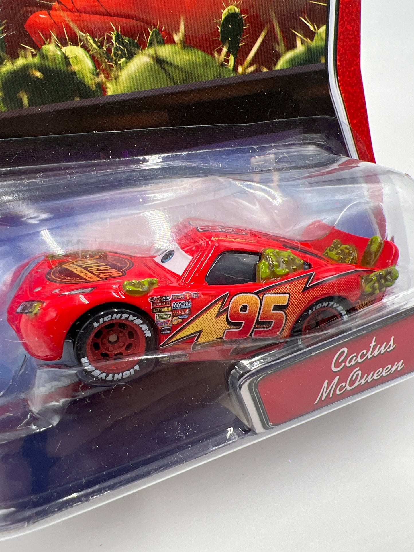 Disney Pixar Cars Cactus McQueen Red 139i