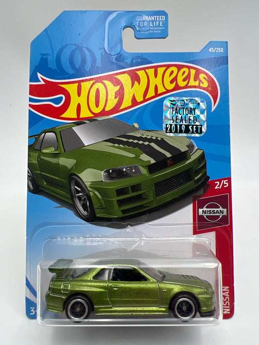 2019 Hot Wheels Factory Sealed Super Treasure Hunt #45 Nissan Skyline GT-R BNR34 Green W/Protector Cracked Blister