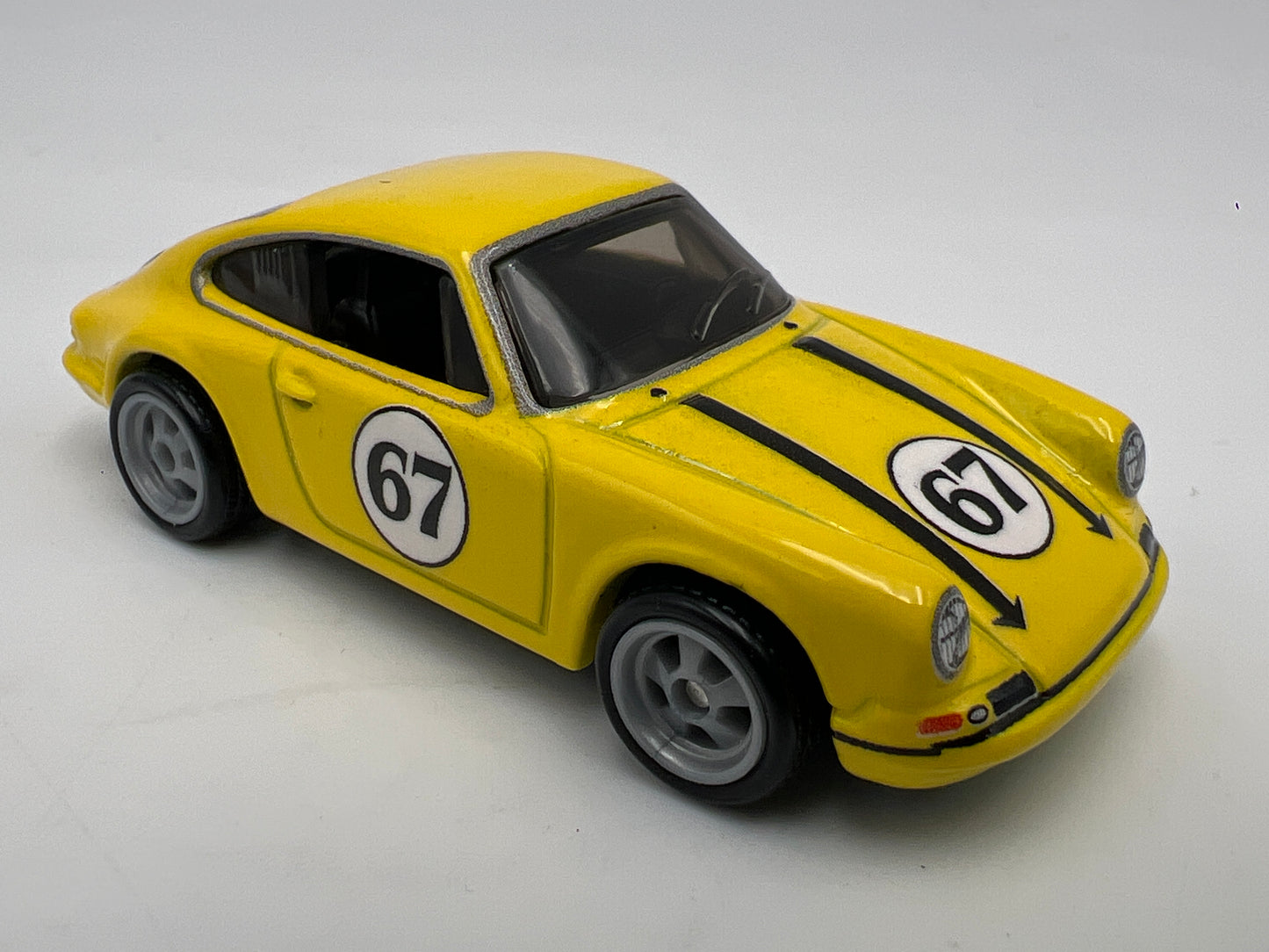 Hot Wheels 1/64 Premium Diorama Set Porsche 911 R Yellow Loose