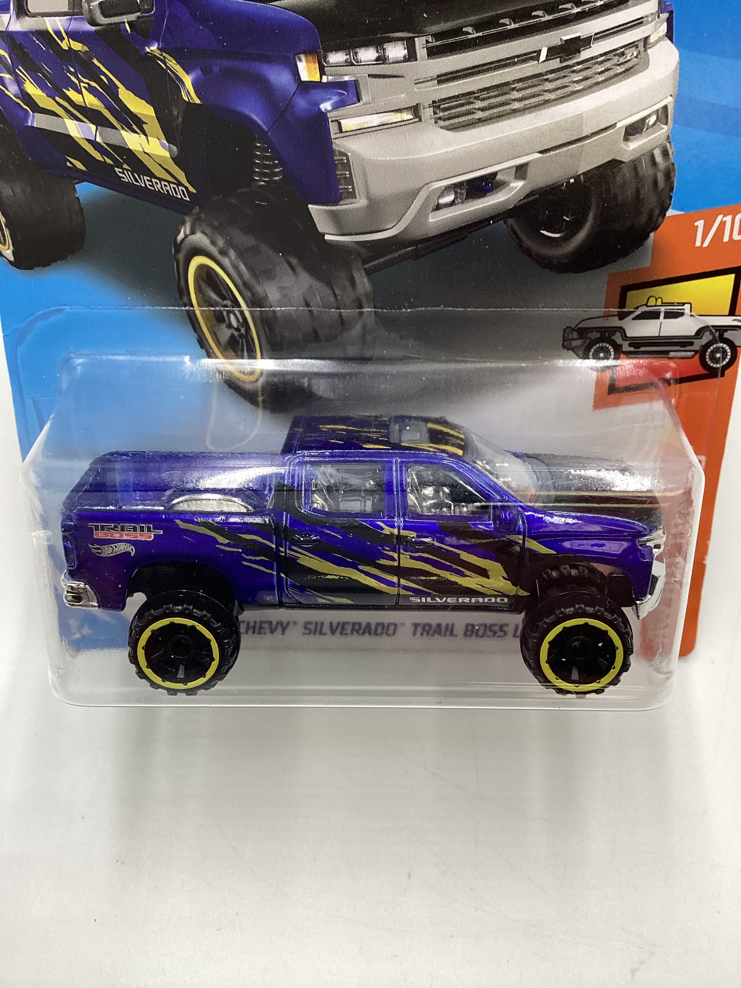 2019 Hot Wheels #83 19 Chevy Silverado Trail Boss Lt Blue 14G