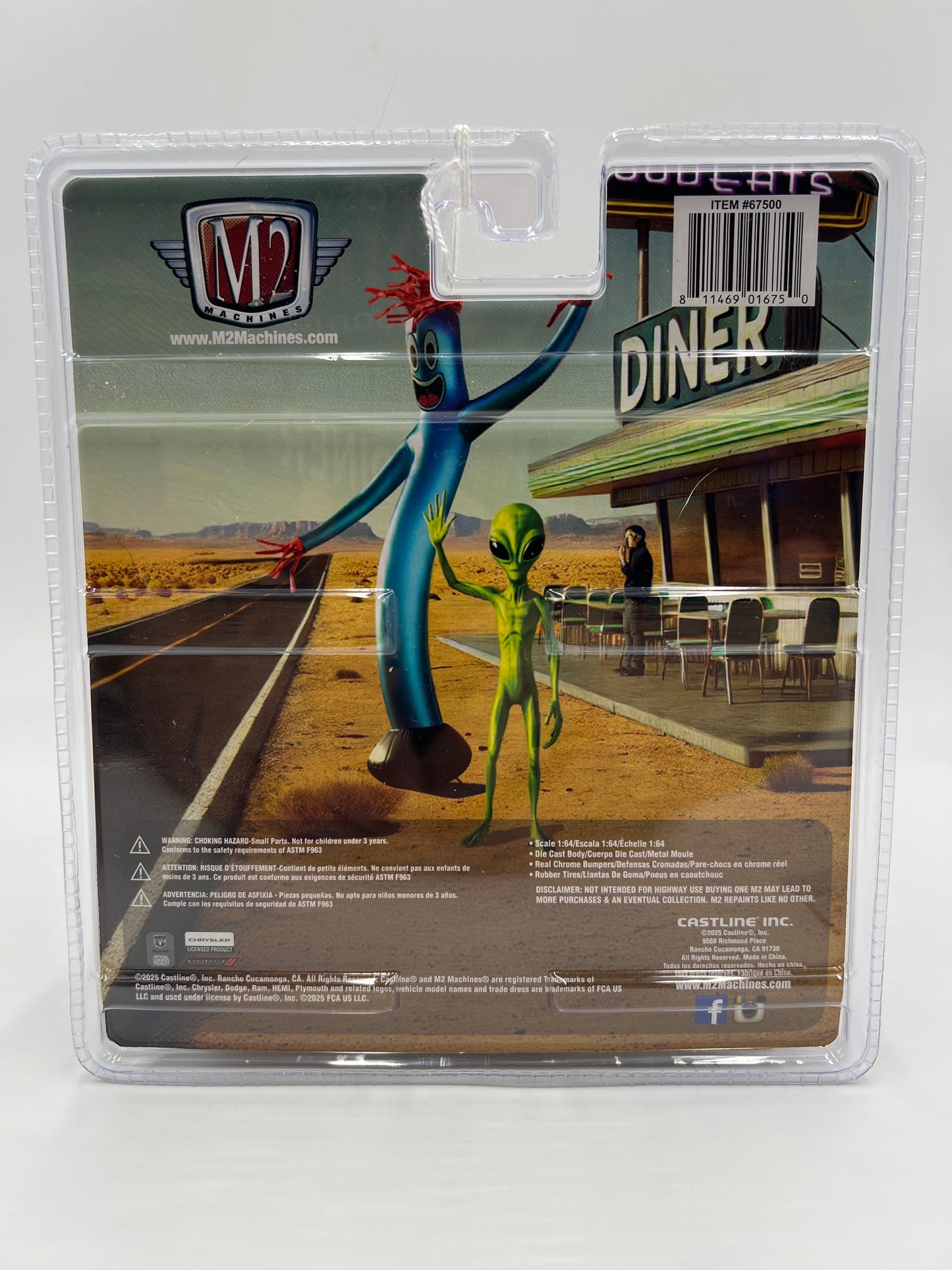 2025 M2 Machines Diorama 1960 Chrysler 300F Pink R16 198H