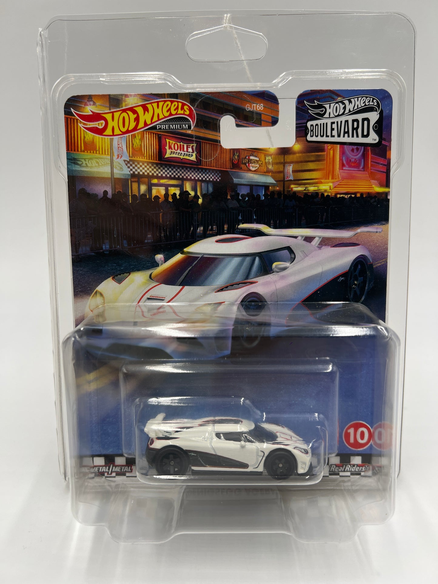 Hot Wheels Premium Boulevard #10 Koenigsegg Agera R White W/Protector