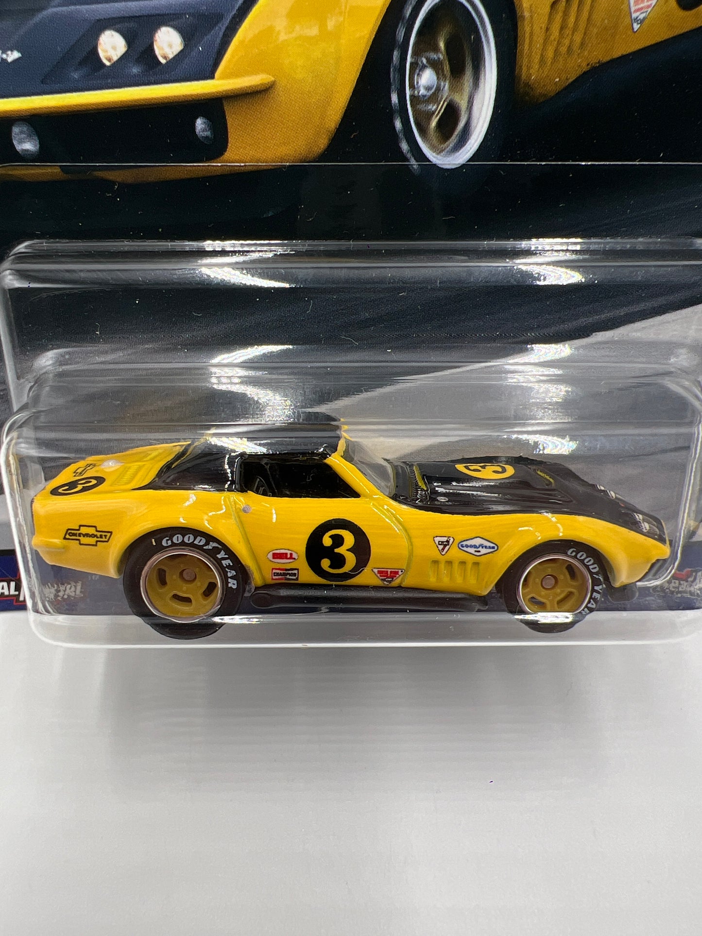 2018 Hot Wheels Car Culture Premium Circuit Legends #2 69 Copo Corvette Yellow/Black 255D
