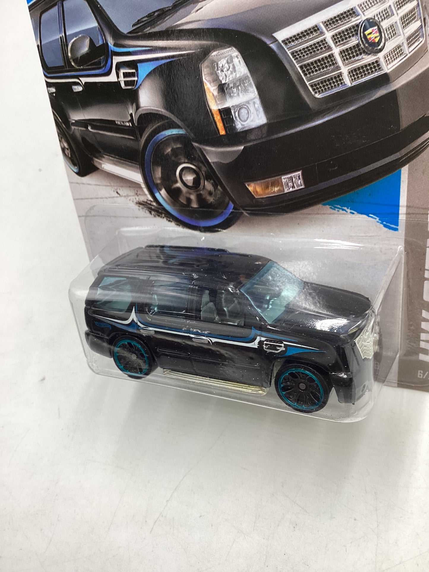 2013 Hot Wheels #6 07 Cadillac Escalade Black