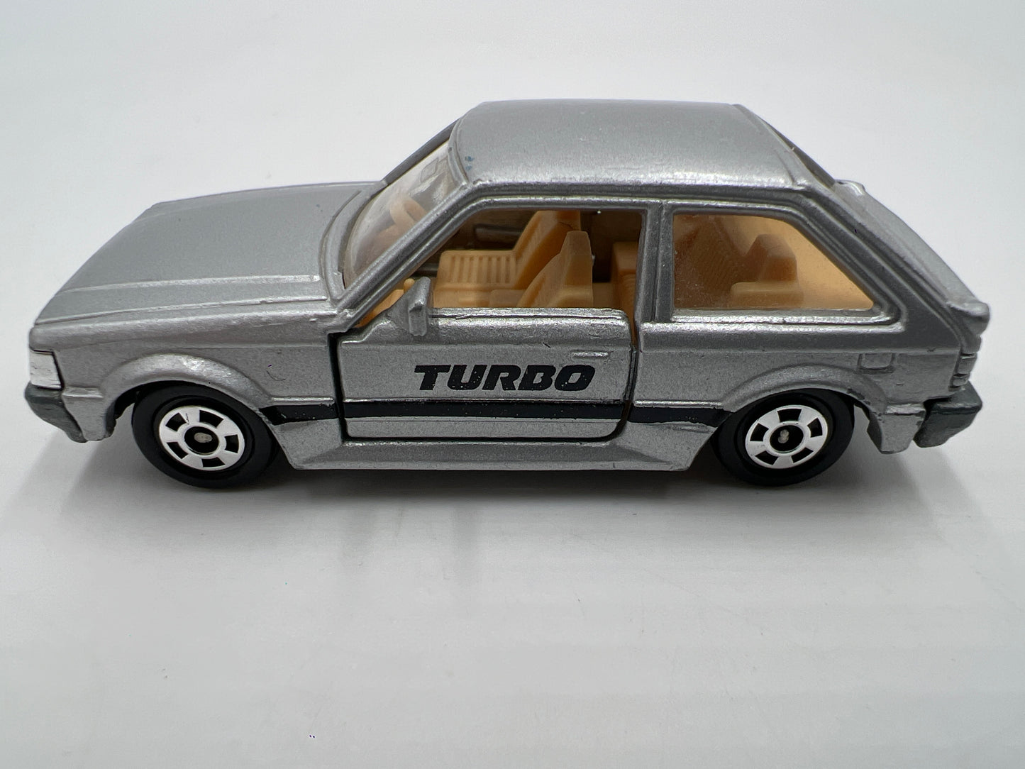 Tomica No. 4 Mazda Familia 1500XG Silver Loose