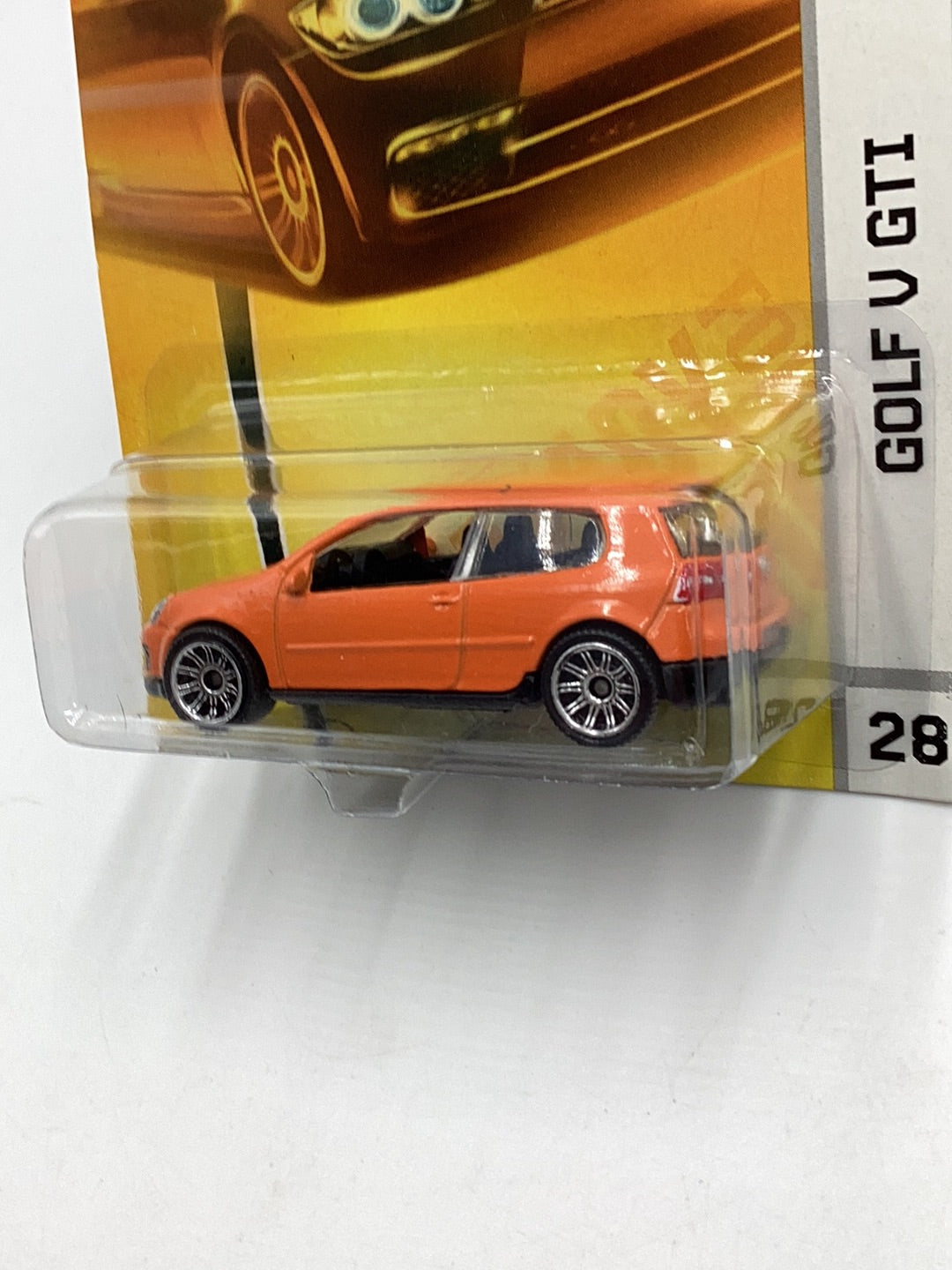 2008 Matchbox #28 Golf V GTI orange 217B