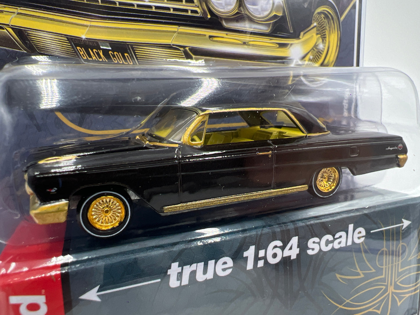 Auto World Mijo Exclusives Custom Lowriders 1962 Chevy Impala SS Hardtop Black/Gold 181B