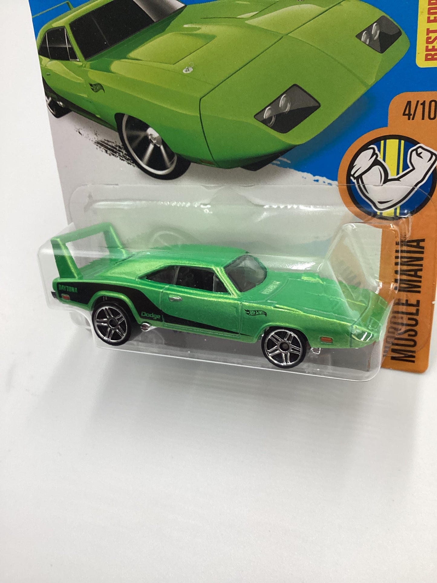 2016 Hot Wheels #124 69 DODGE CHARGER DAYTONA Green 56C