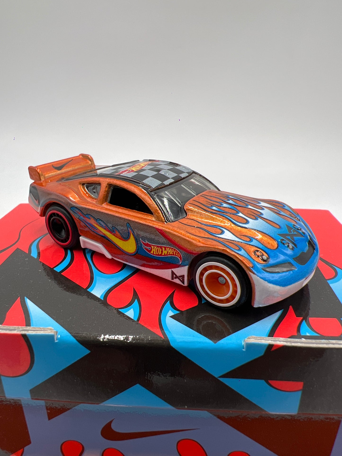 2022 Hot Wheels RLC Paul George x Nike Circle Tracker Orange