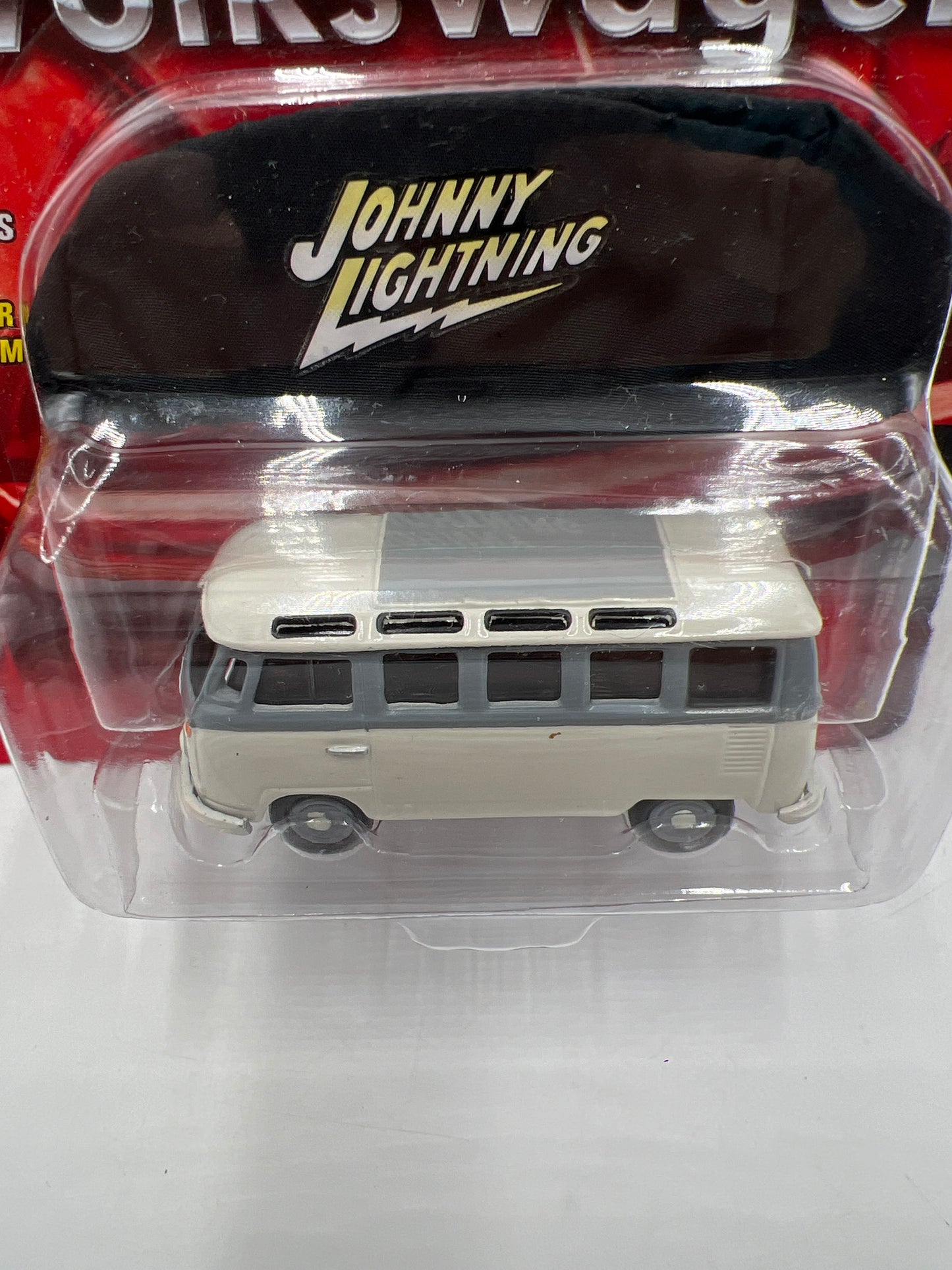 Johnny Lightning Volkswagen 1966 Samba Bus White 221F