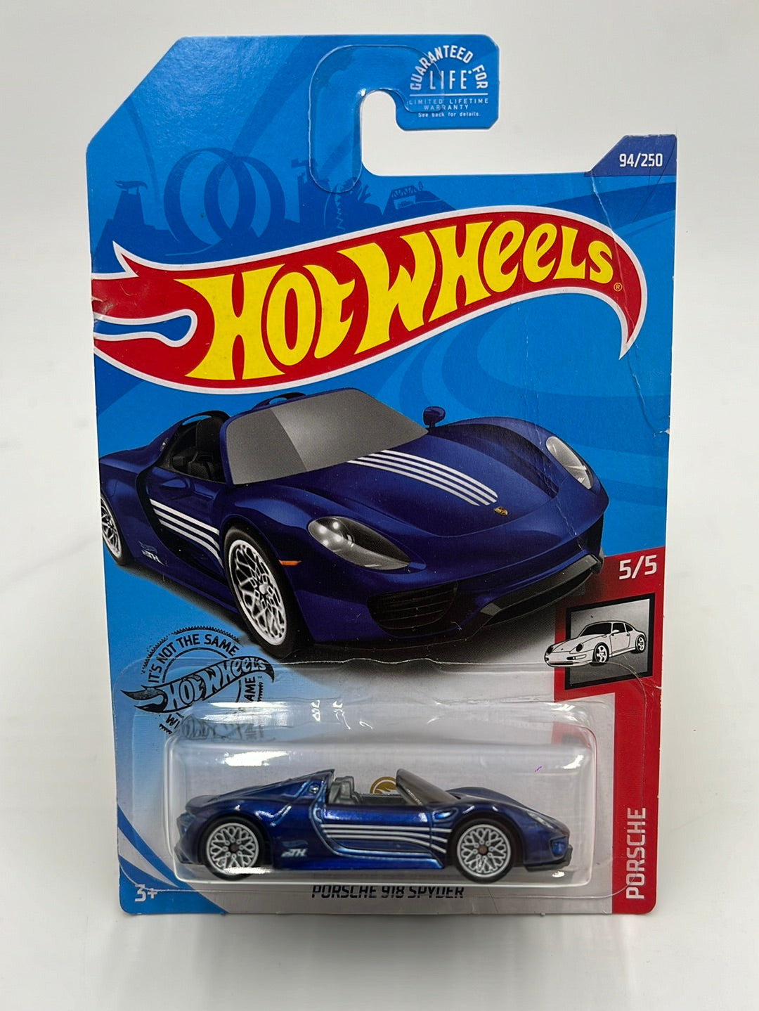 Hot Wheels 2021 Super Treasure Hunt Porsche 918 Spyder W/Protector *Bad Card / Veins*