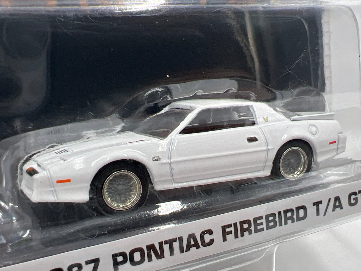 Greenlight Midwest Diecast Exclusive 1987 Pontiac Firebird T/A GTA White 182D