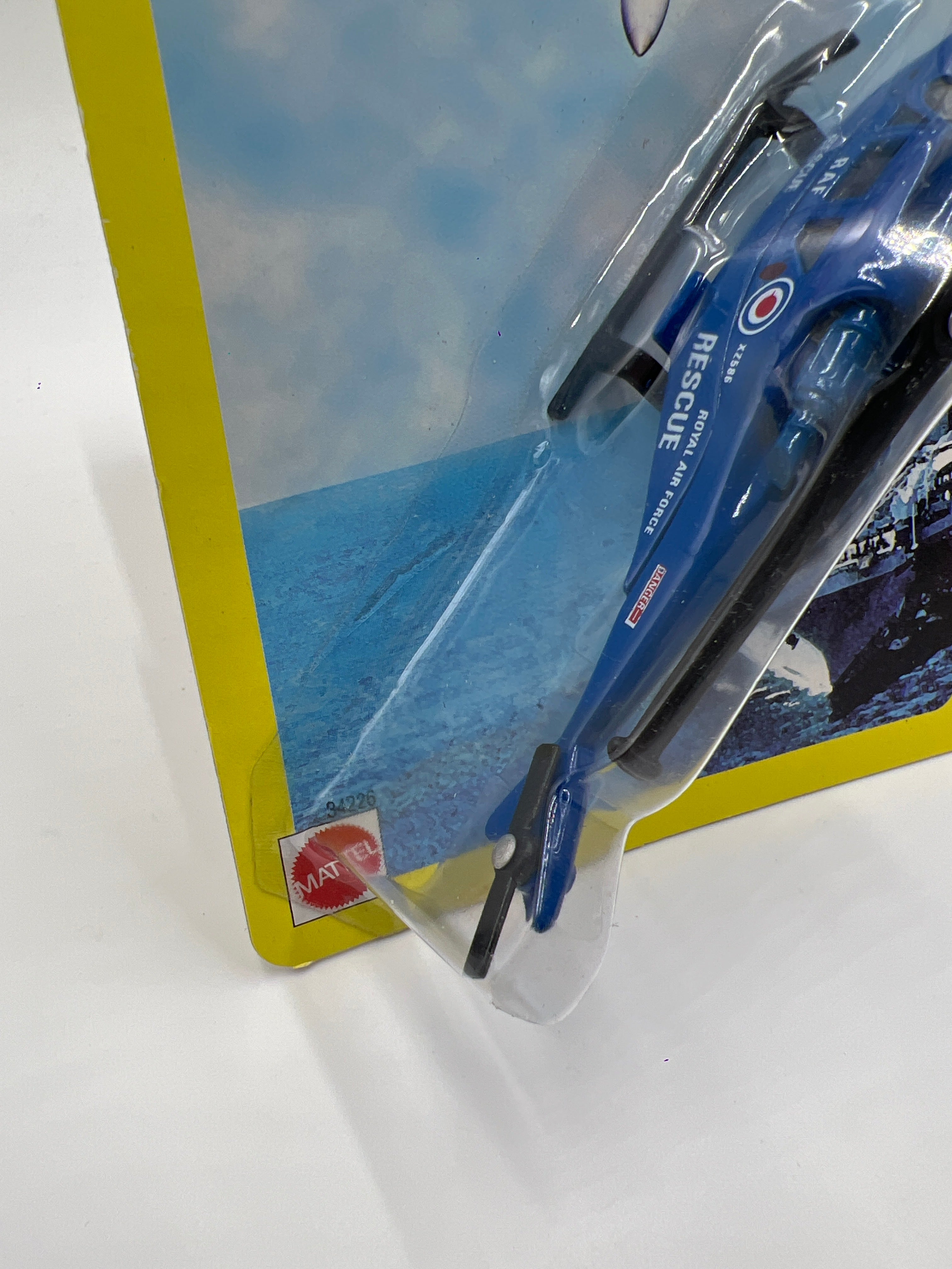 Matchbox Military The Feel Of Real Steel #8 Rescue Helicopter
