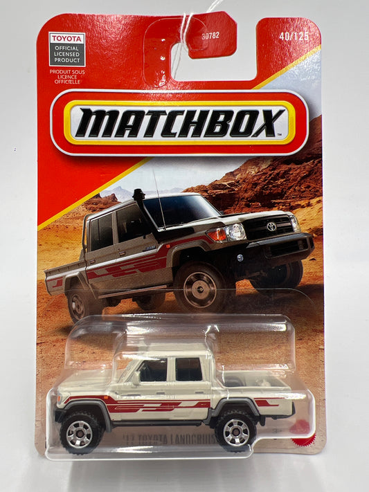 2026 Matchbox #40 17 Toyota Landcruiser 78 214B
