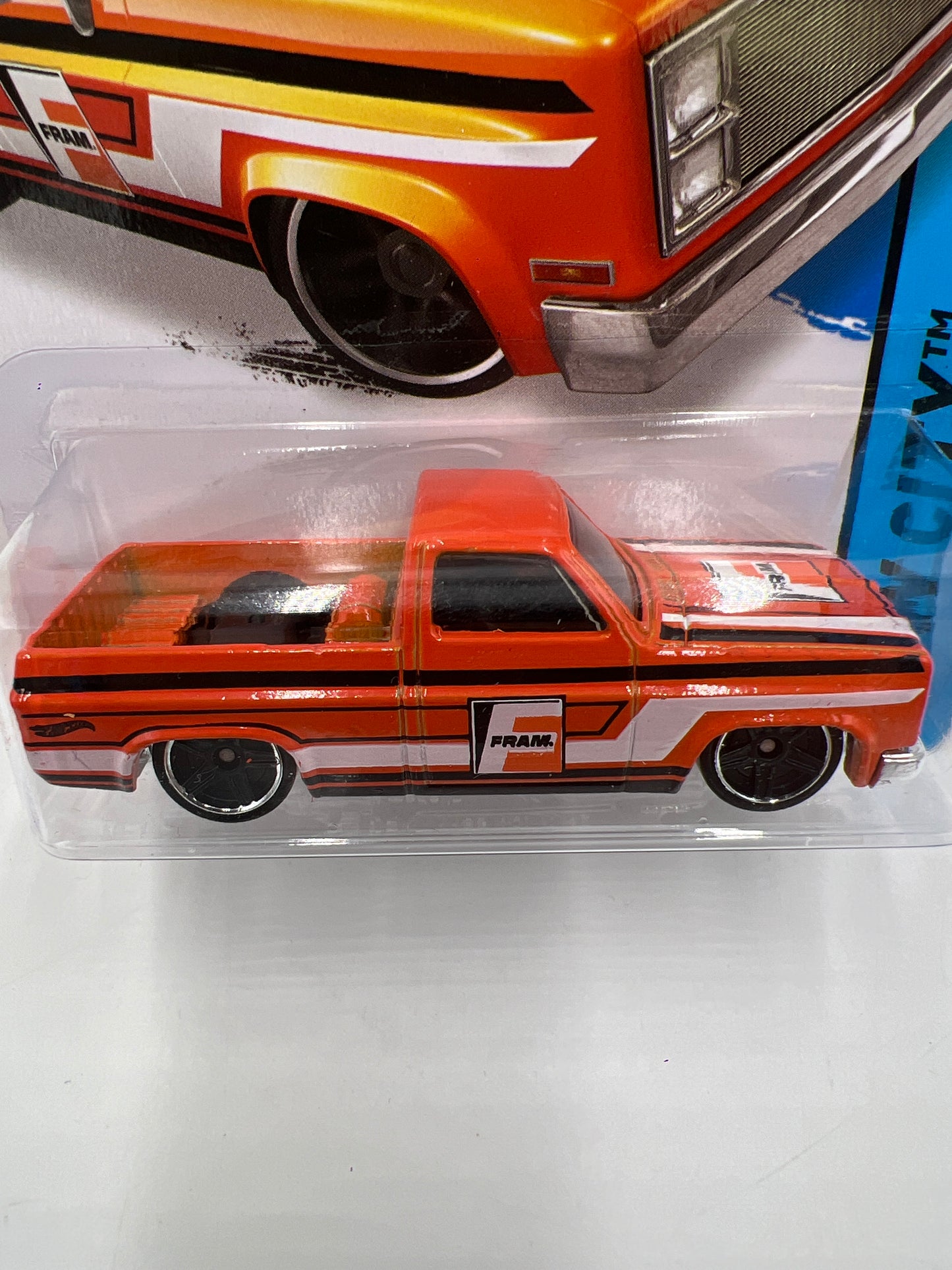 2015 Hot Wheels City #16 83 Chevy Silverado Orange