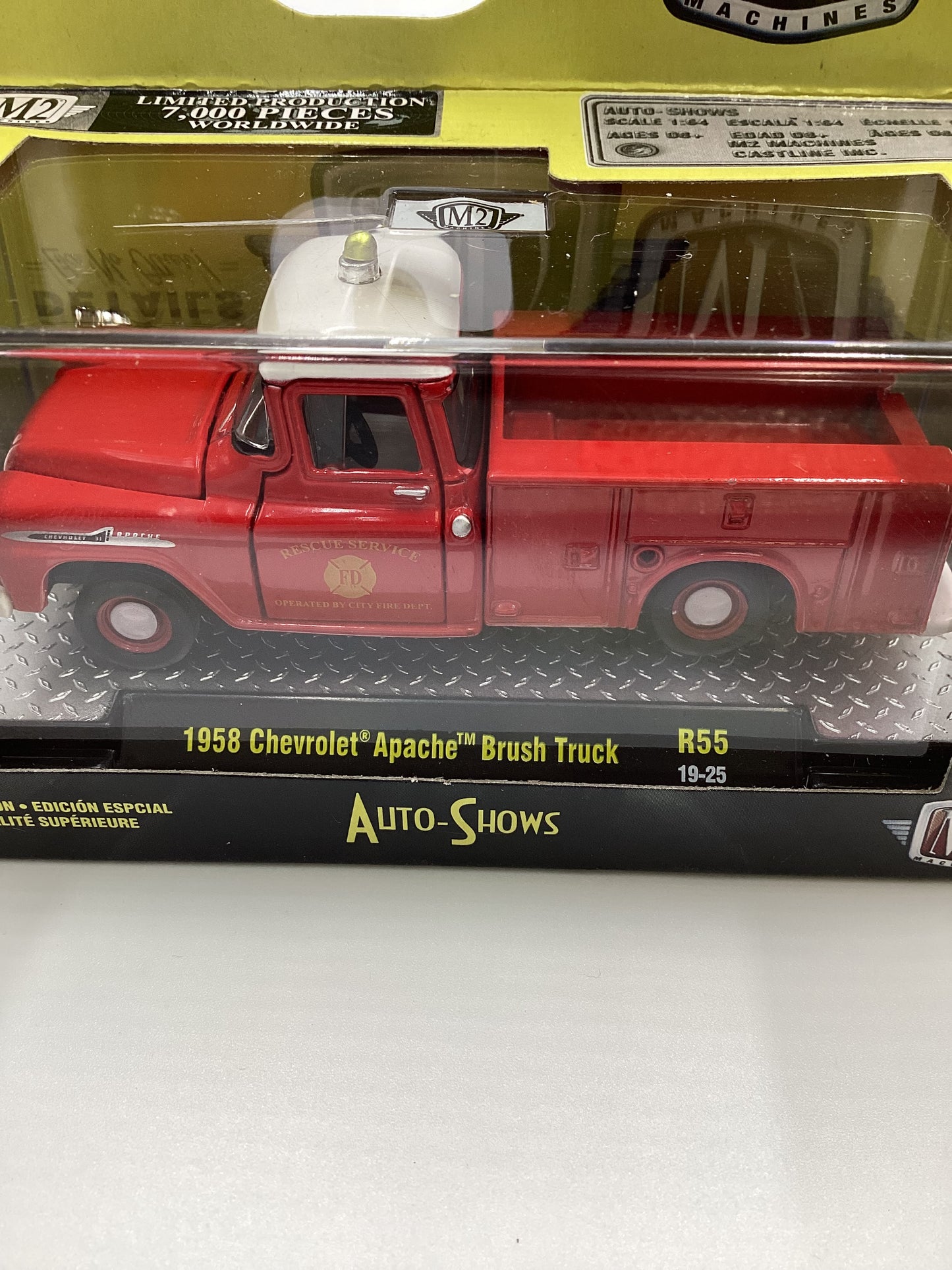 M2 Machines Auto Shows Rescue Service 1958 Chevrolet Apache Brush Truck R55