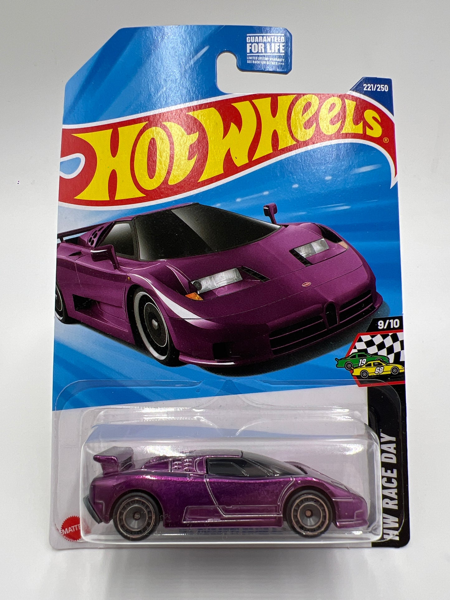 2025 Hot Wheels L Case Super Treasure Hunt #221 94 Bugatti EB110 SS Purple W/Protector