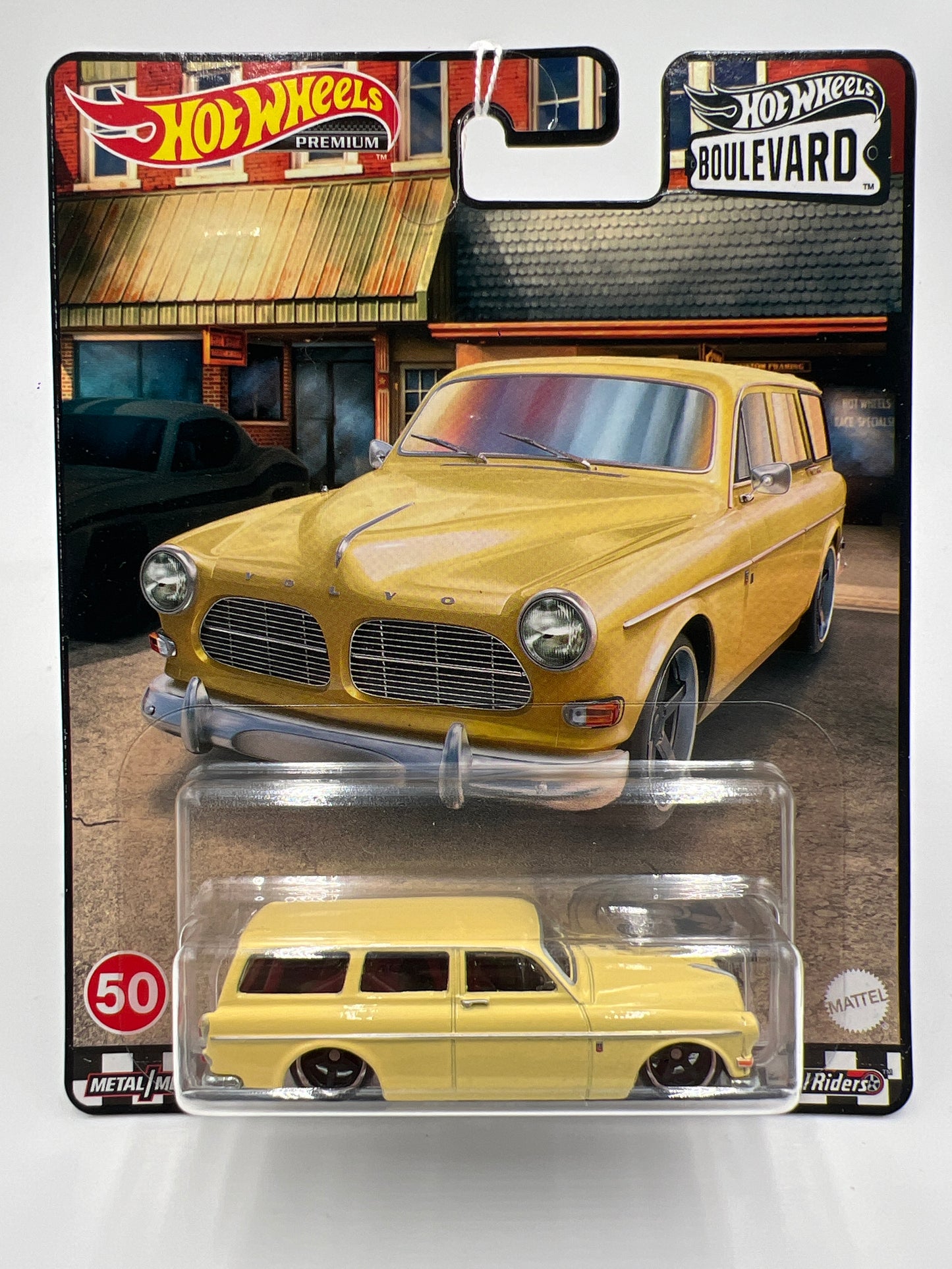 Hot Wheels Premium Boulevard #50 Volvo P220 Amazon Estate Yellow 263G