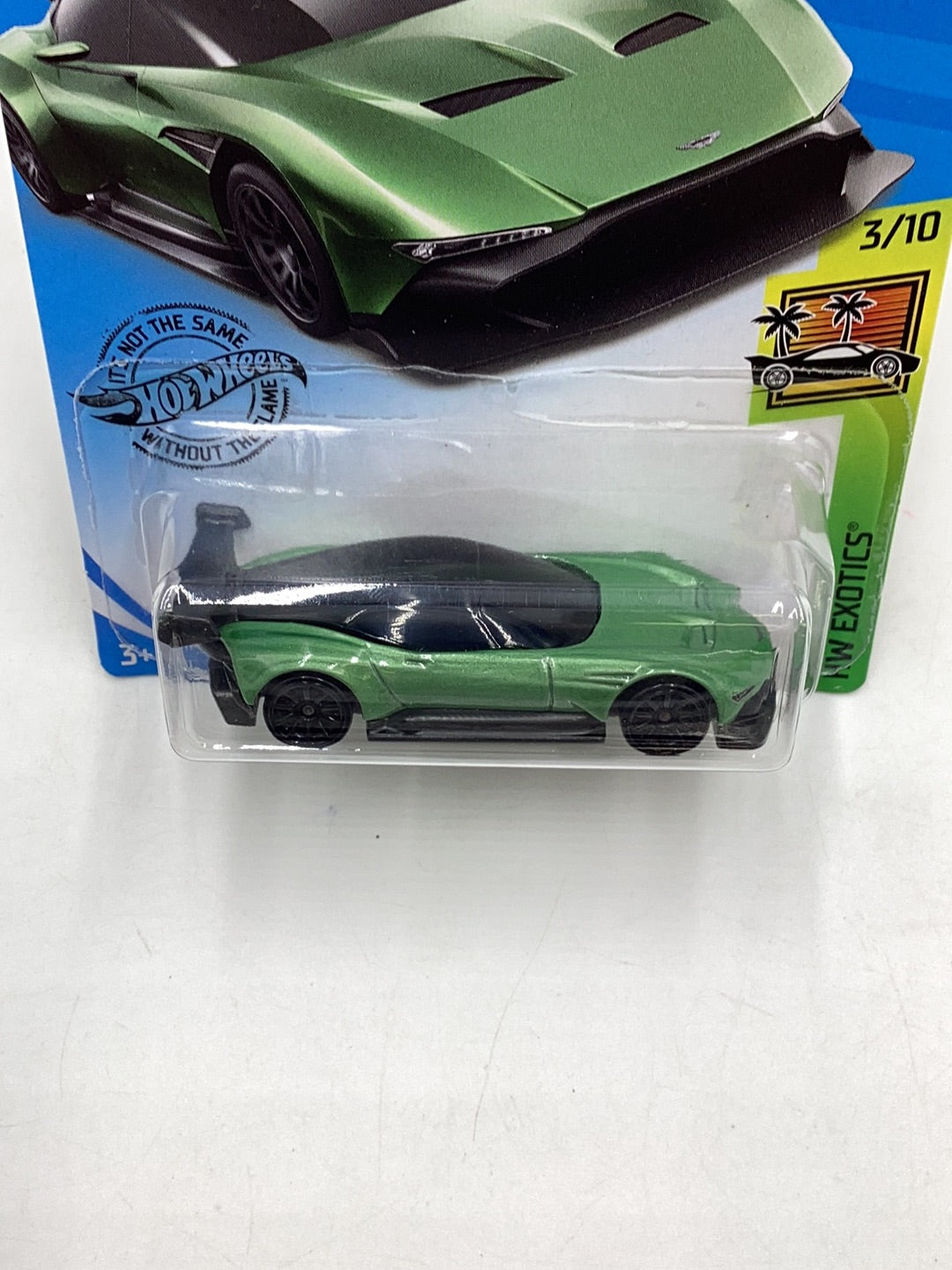 2019 Hot wheels  #235 Aston Martin Vulcan 106A