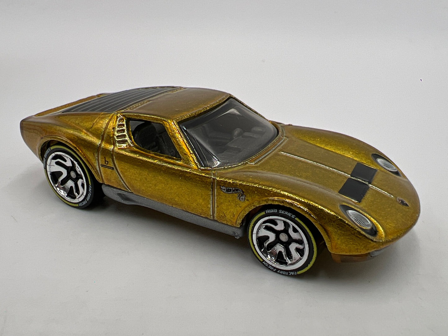 Hot Wheels iD Factory Fresh Series 1 #3 71 Lamborghini Miura P400 SV Gold