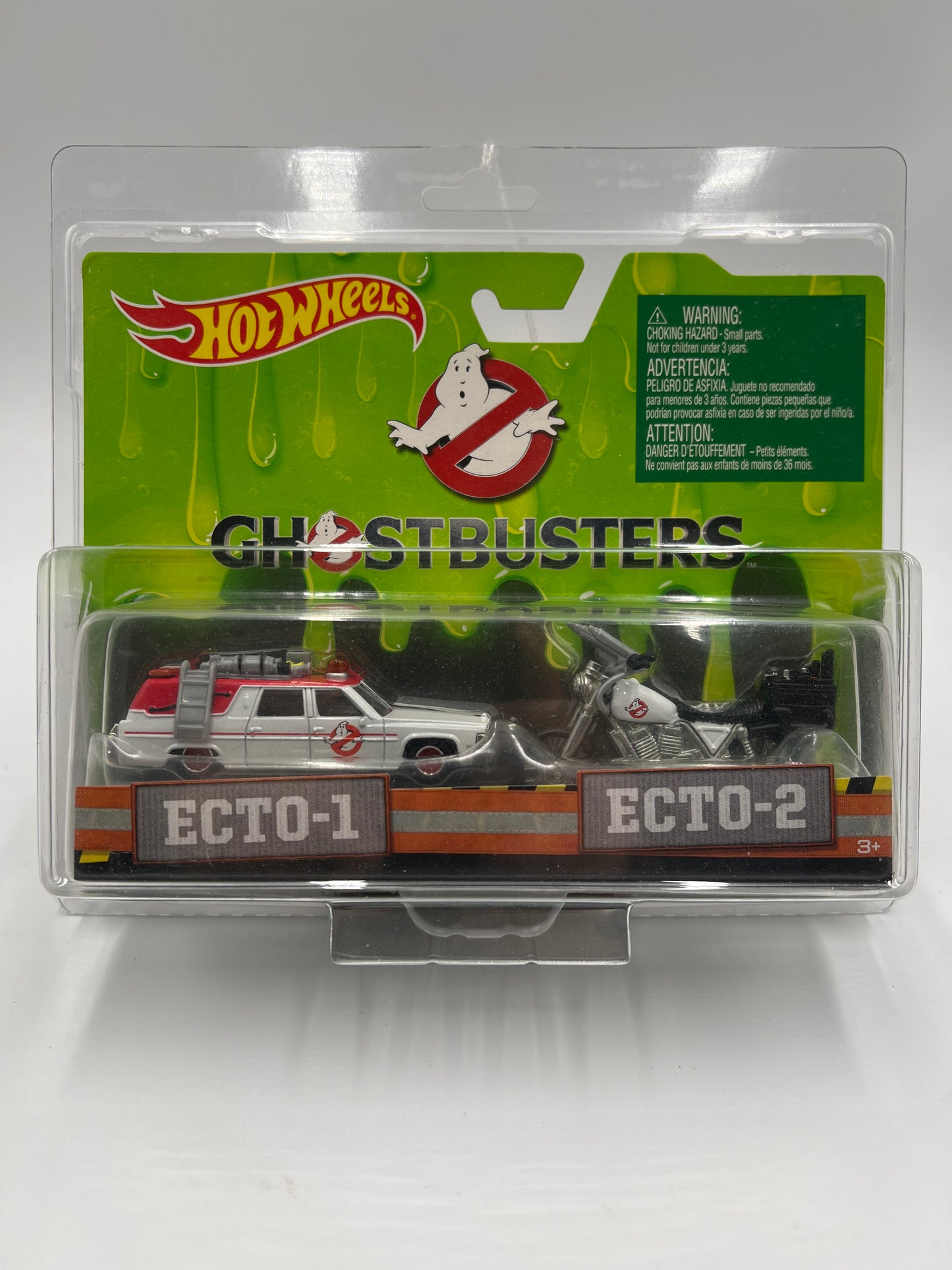 2016 Hot Wheels Ghostbusters 2 Pack Premium Ecto-1 & Ecto-2 W/Protector