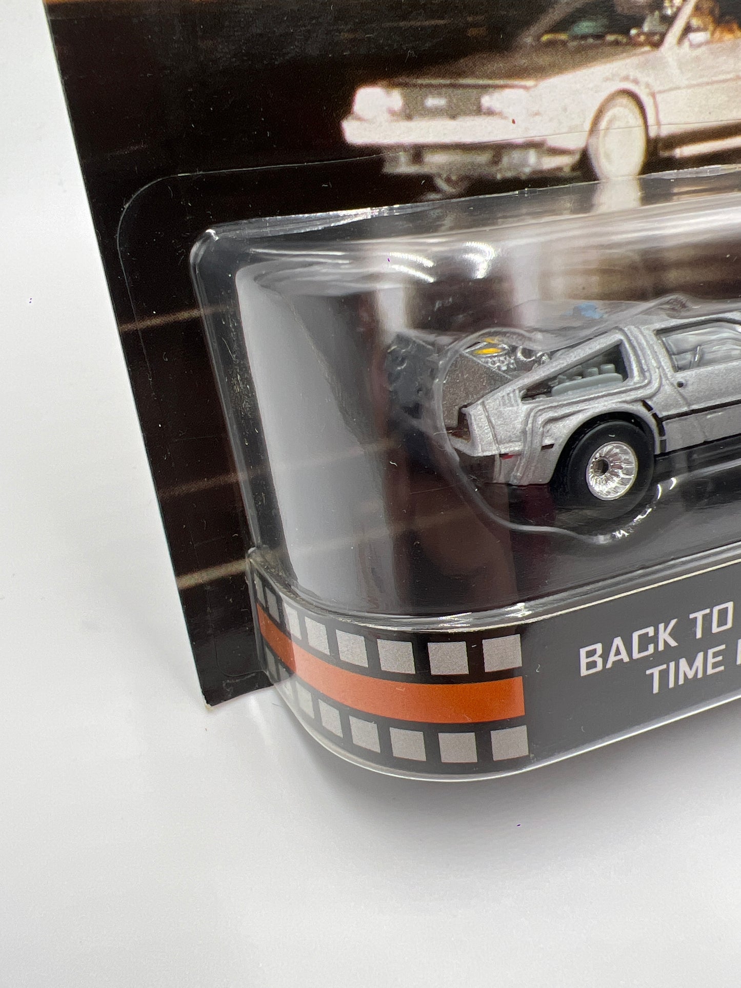 Hot Wheels Retro Entertainment Back To The Future Time Machine Silver W/Protector