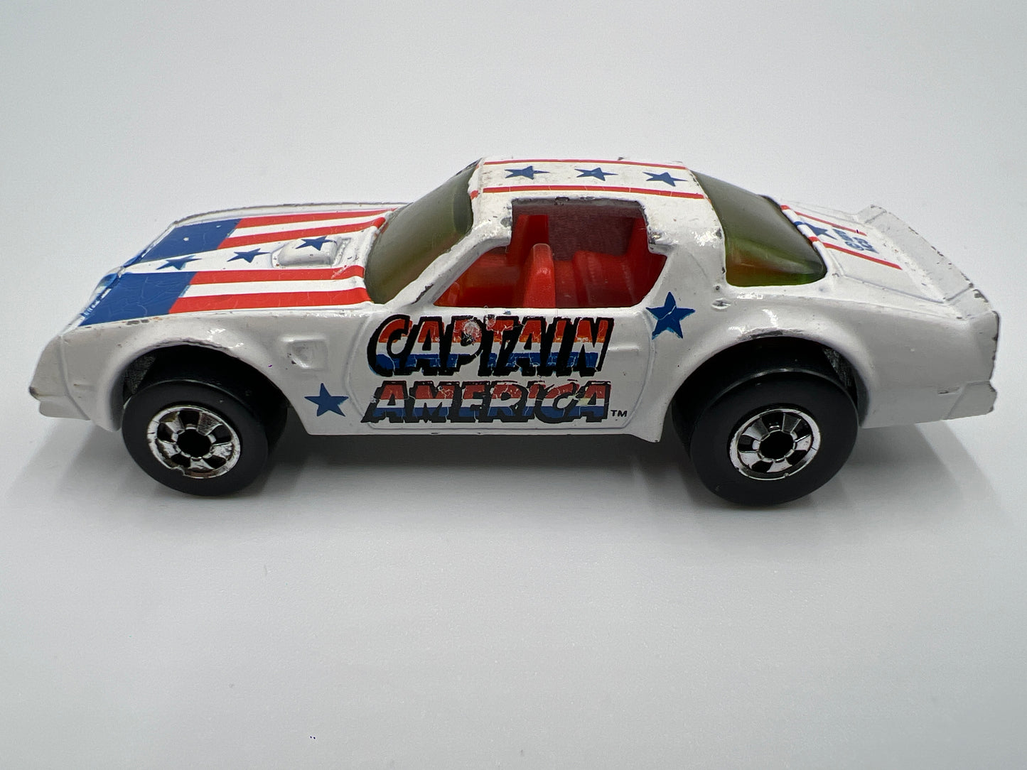 Hot Wheels 1/64 Blackwall Captain America Hot Bird White Loose